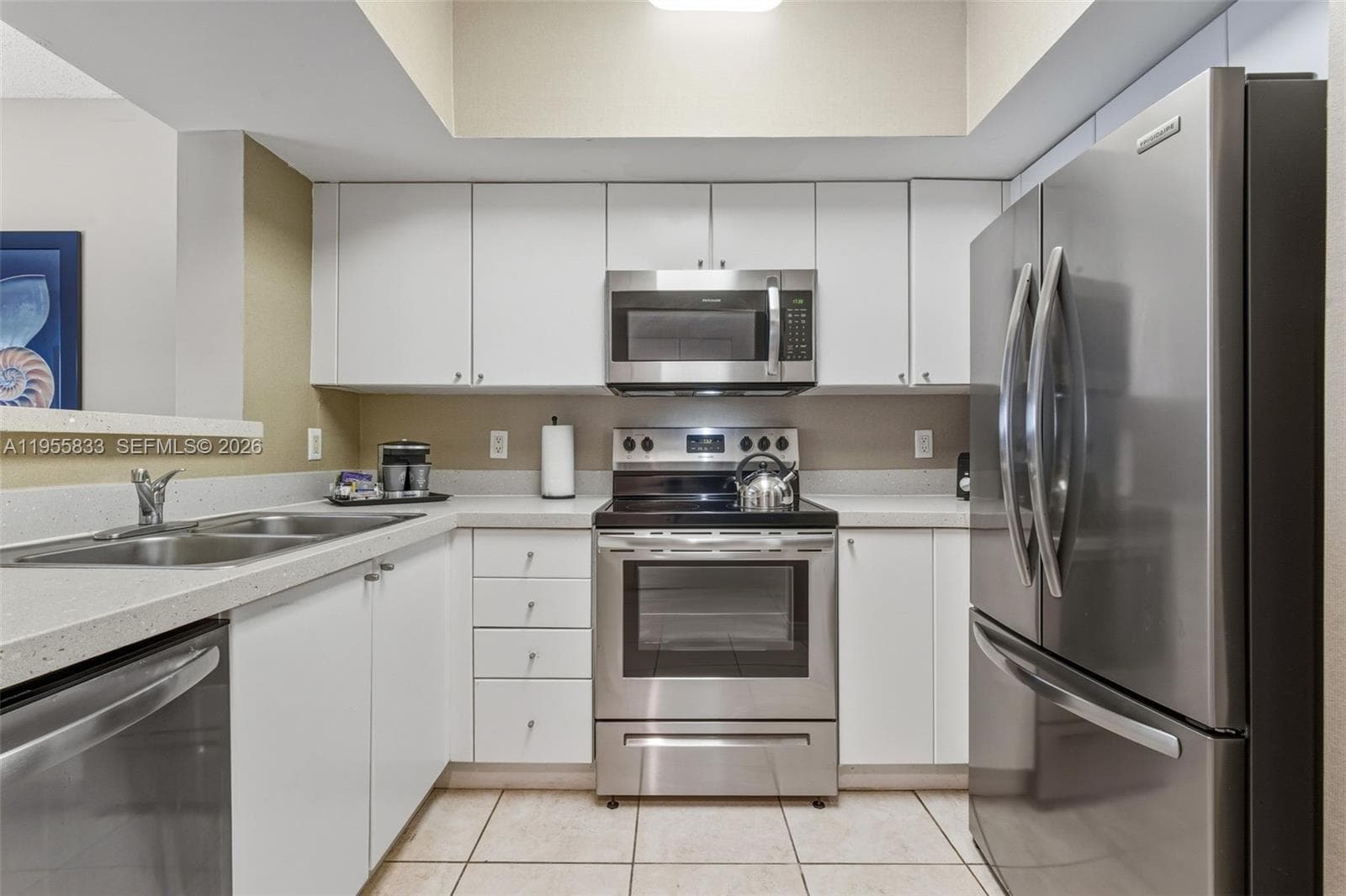 Ocean Point Beach Club · #2401 in Sunny Isles Beach - Photo 10