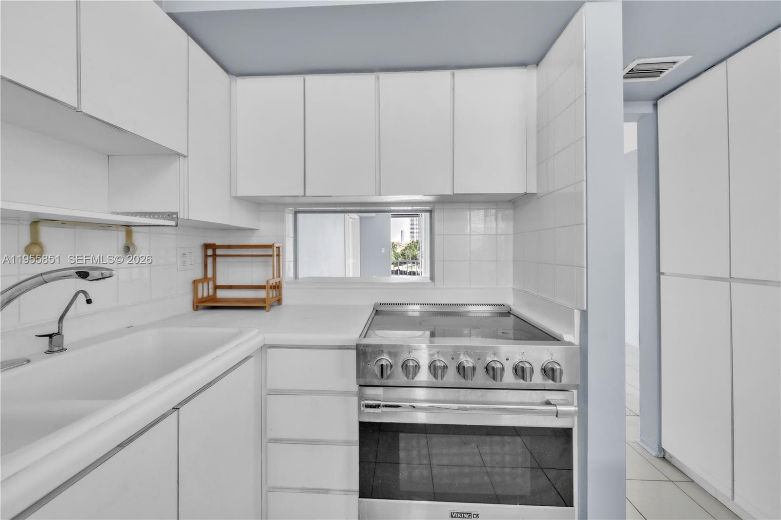 POINT EAST SEC 4 CONDO · #T409 in Aventura - Photo 11