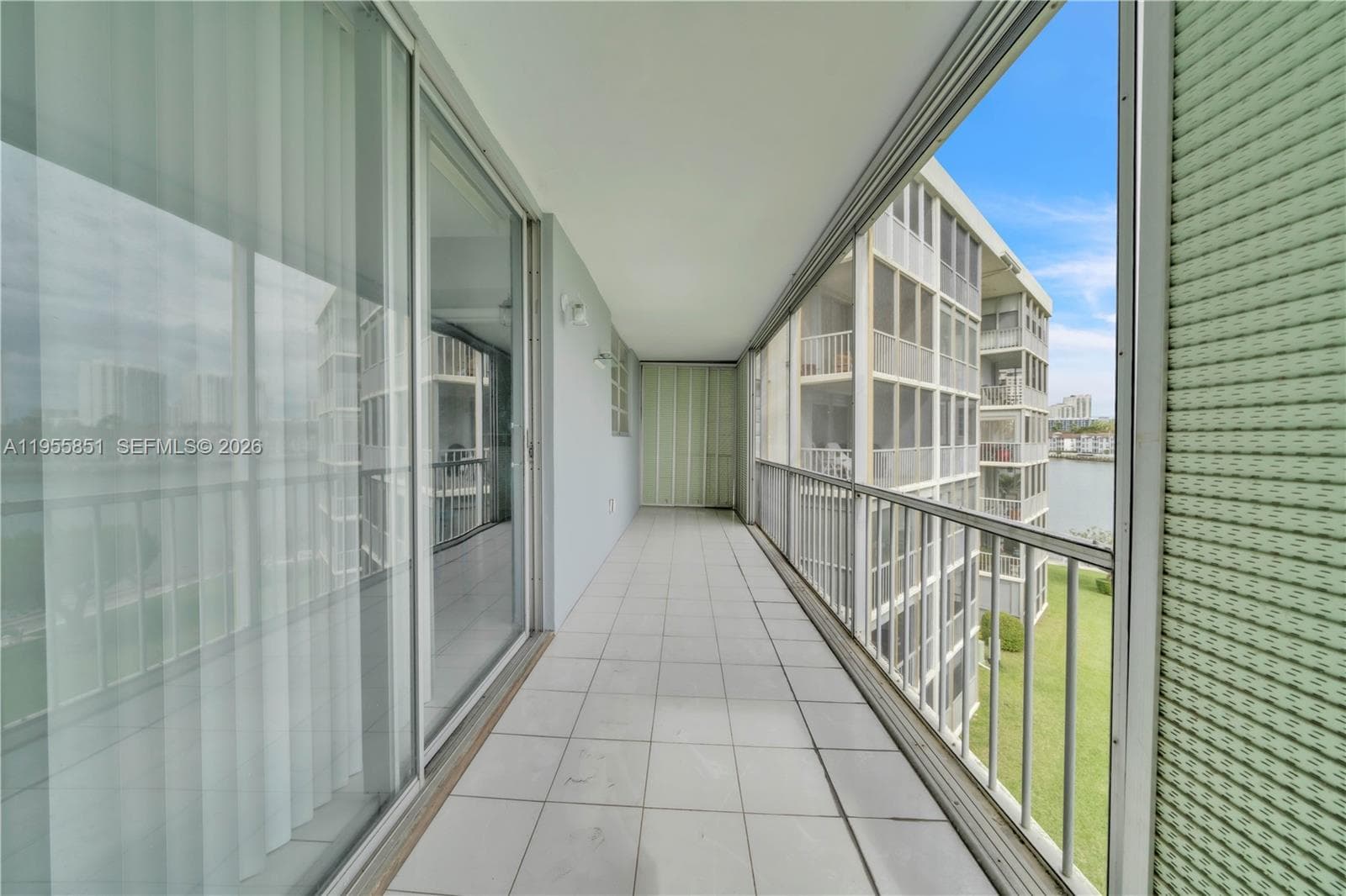 POINT EAST SEC 4 CONDO · #T409 in Aventura - Photo 25