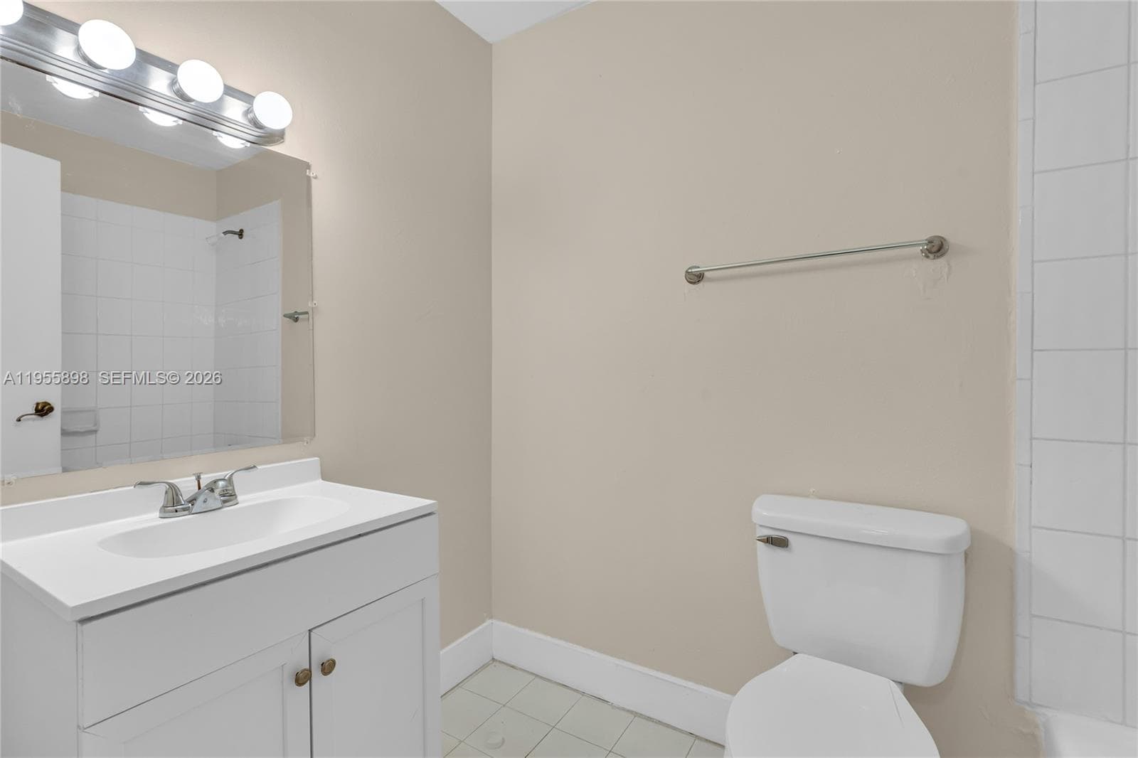 VENETIAN GARDENS · #T206 in Hialeah - Photo 8