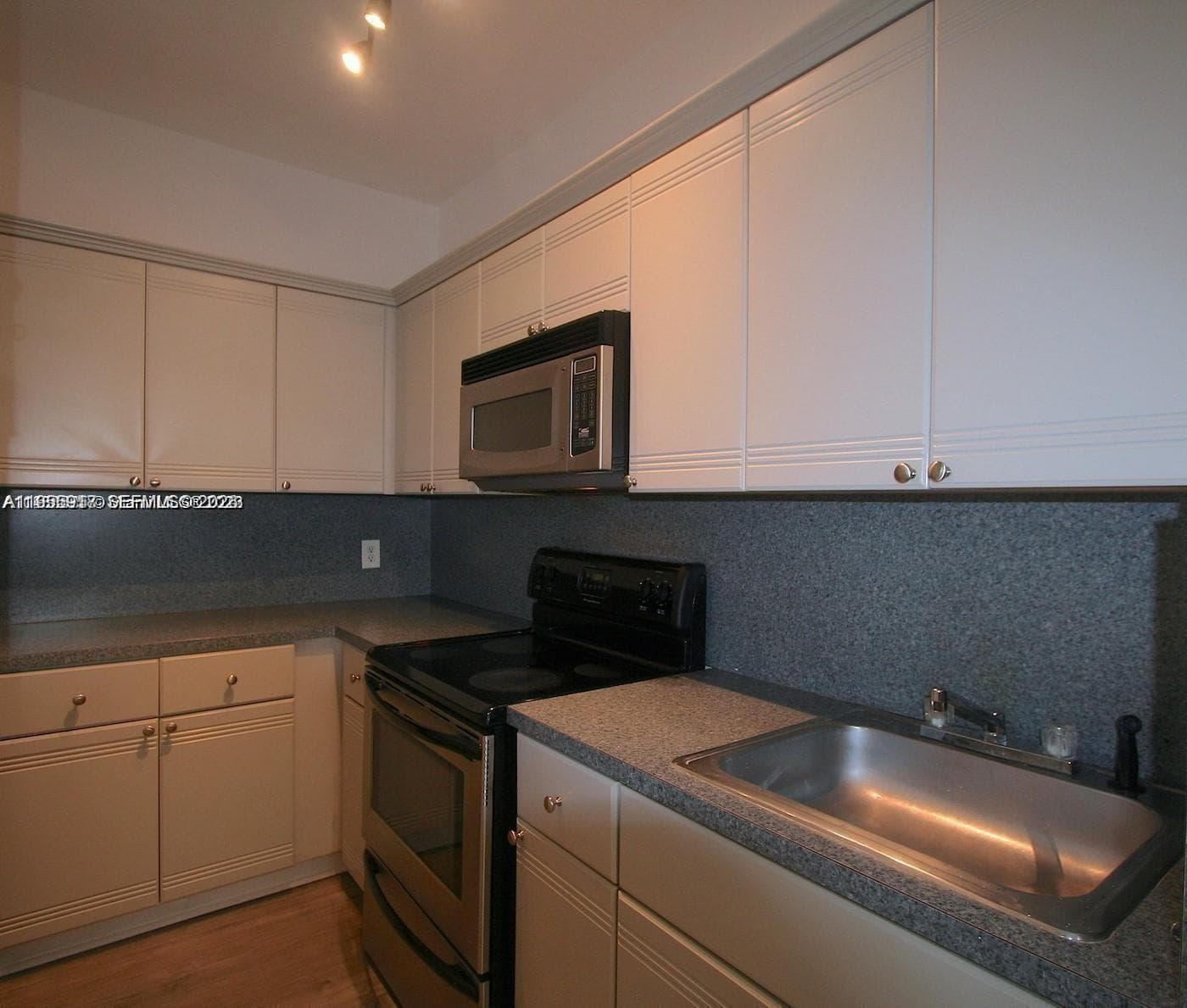 EUCLID CONDO · #106 in Miami Beach - Photo 11