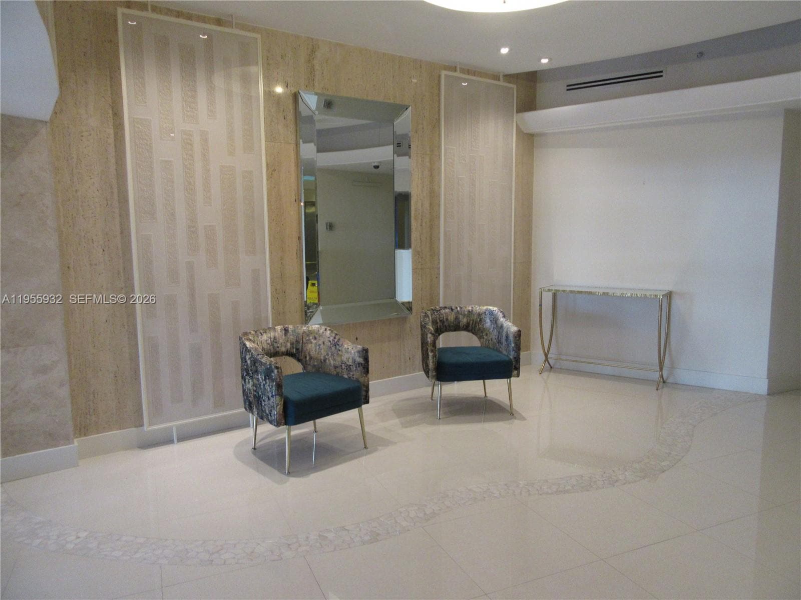 Addditional living area view.