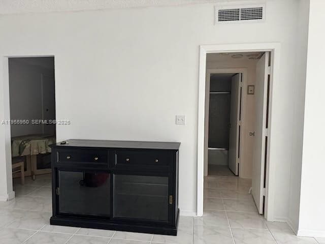 ARLEN HOUSE CONDO · #1912 in Sunny Isles Beach - Photo 12