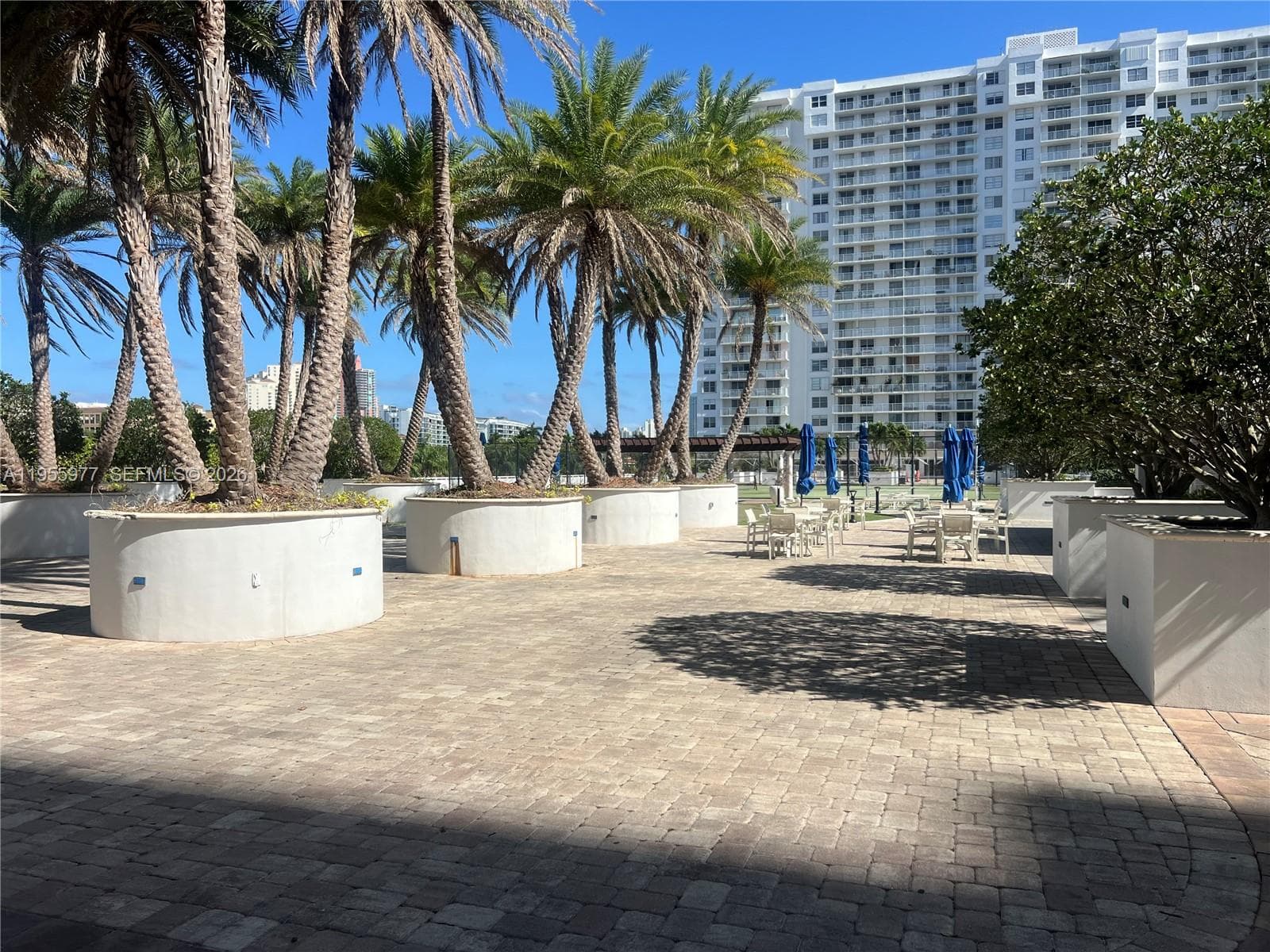 Admirals Port Condo · #405W in Aventura - Photo 14