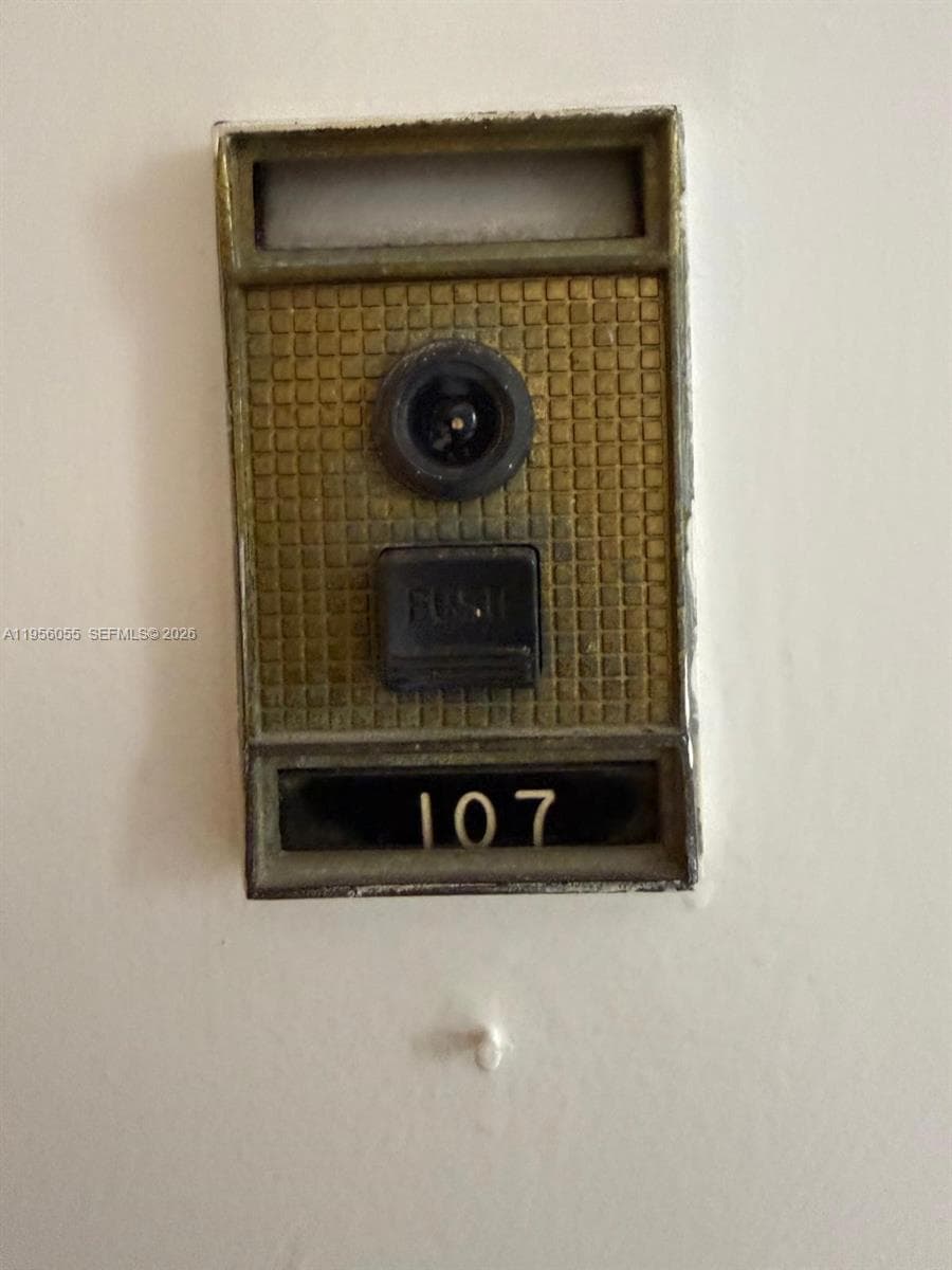 THE CARRIAGE HOUSE CONDO · #107 in Miami Beach - Photo 3