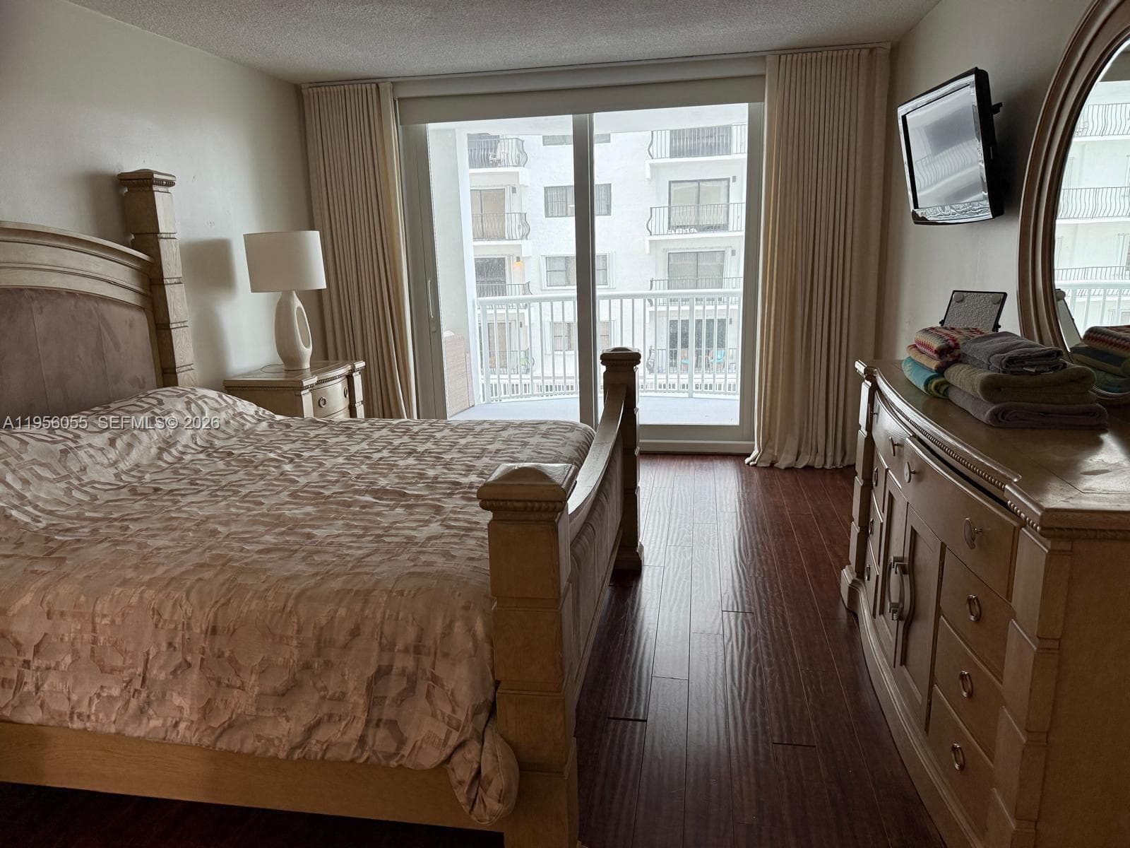 THE CARRIAGE HOUSE CONDO · #107 in Miami Beach - Photo 8