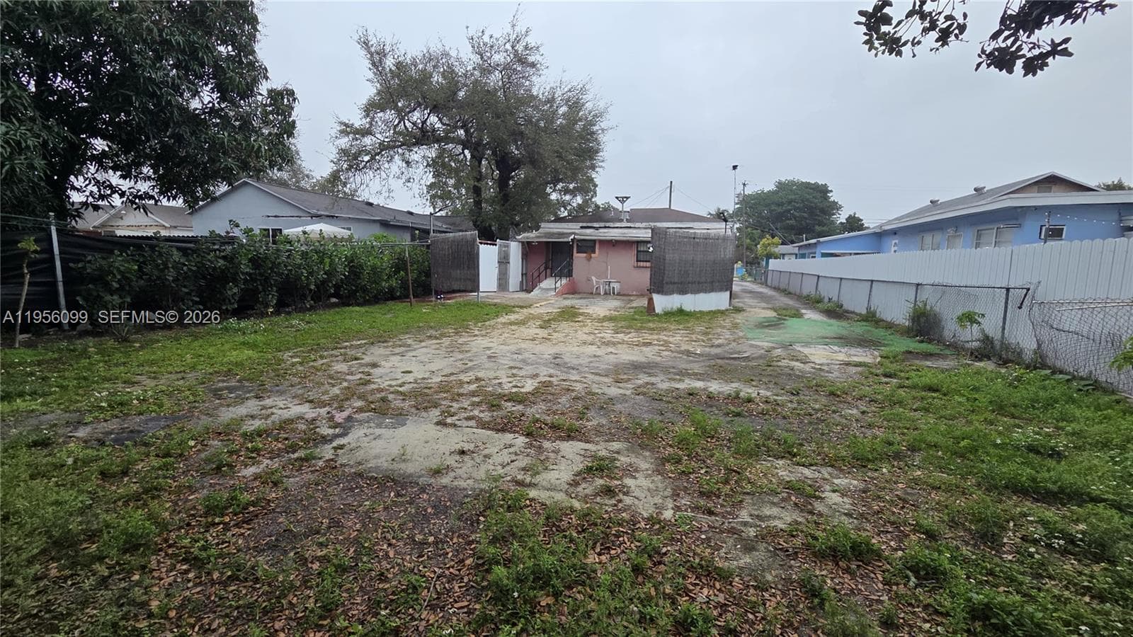 2764 NW 31st St photo 27