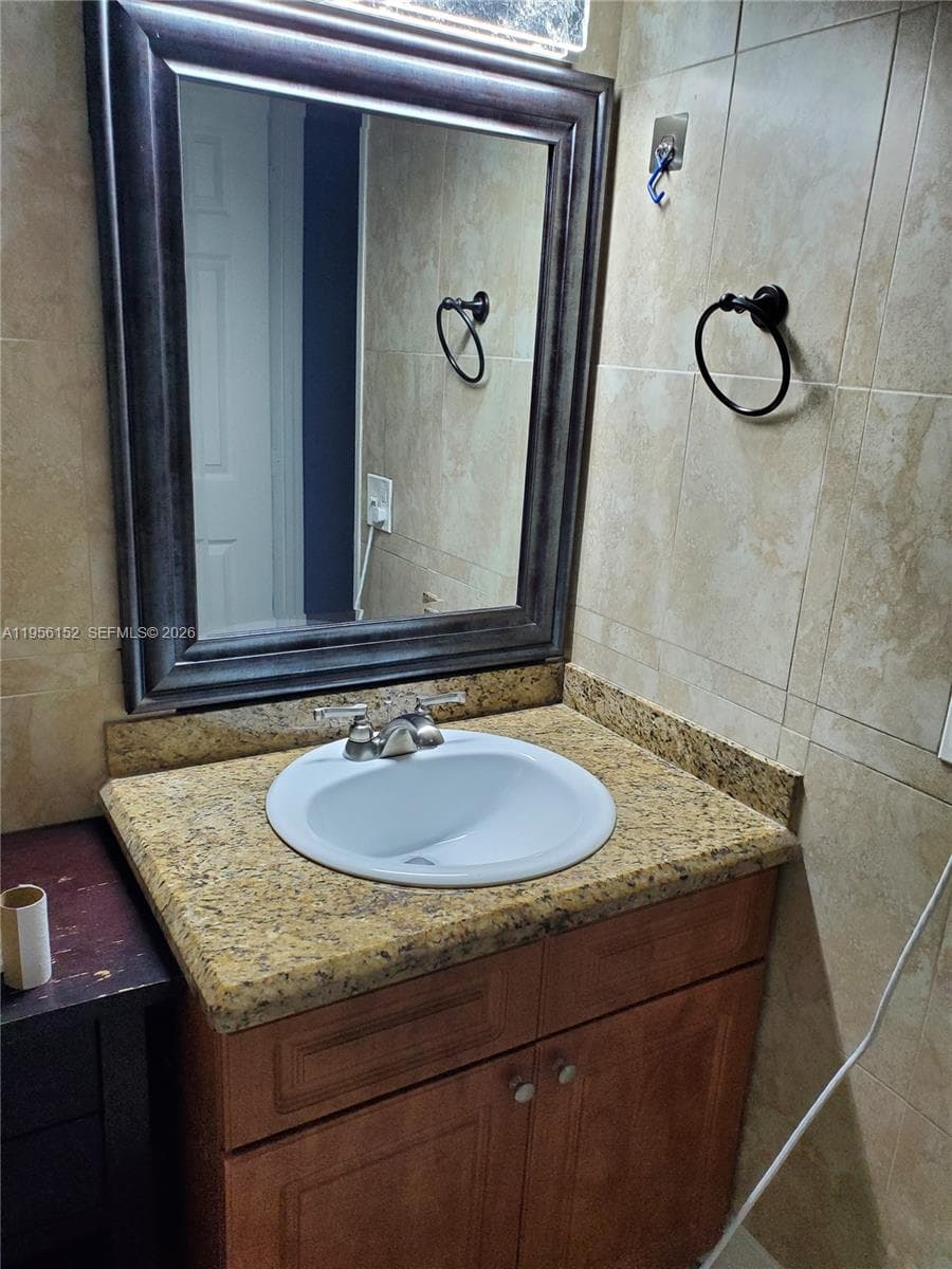 MOFFETT PLACE CONDO · #215 in Hallandale Beach - Photo 9