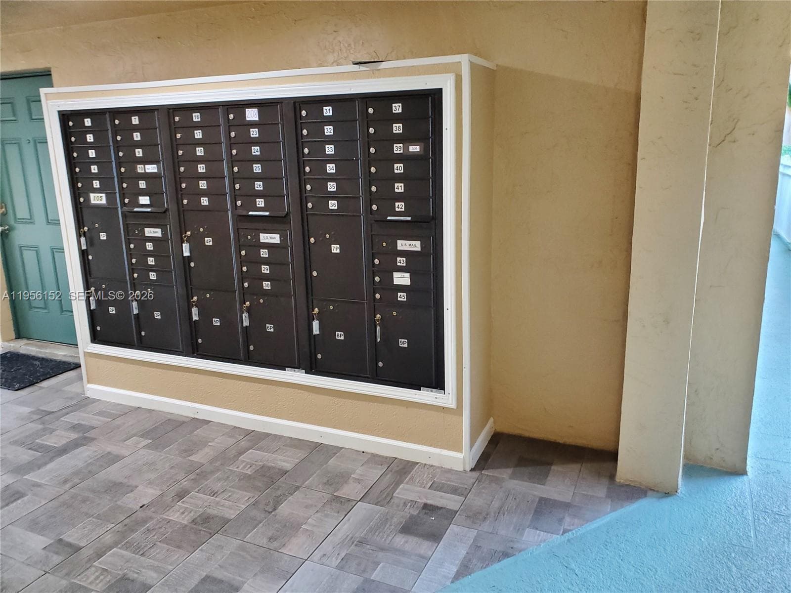 MOFFETT PLACE CONDO · #215 in Hallandale Beach - Photo 14