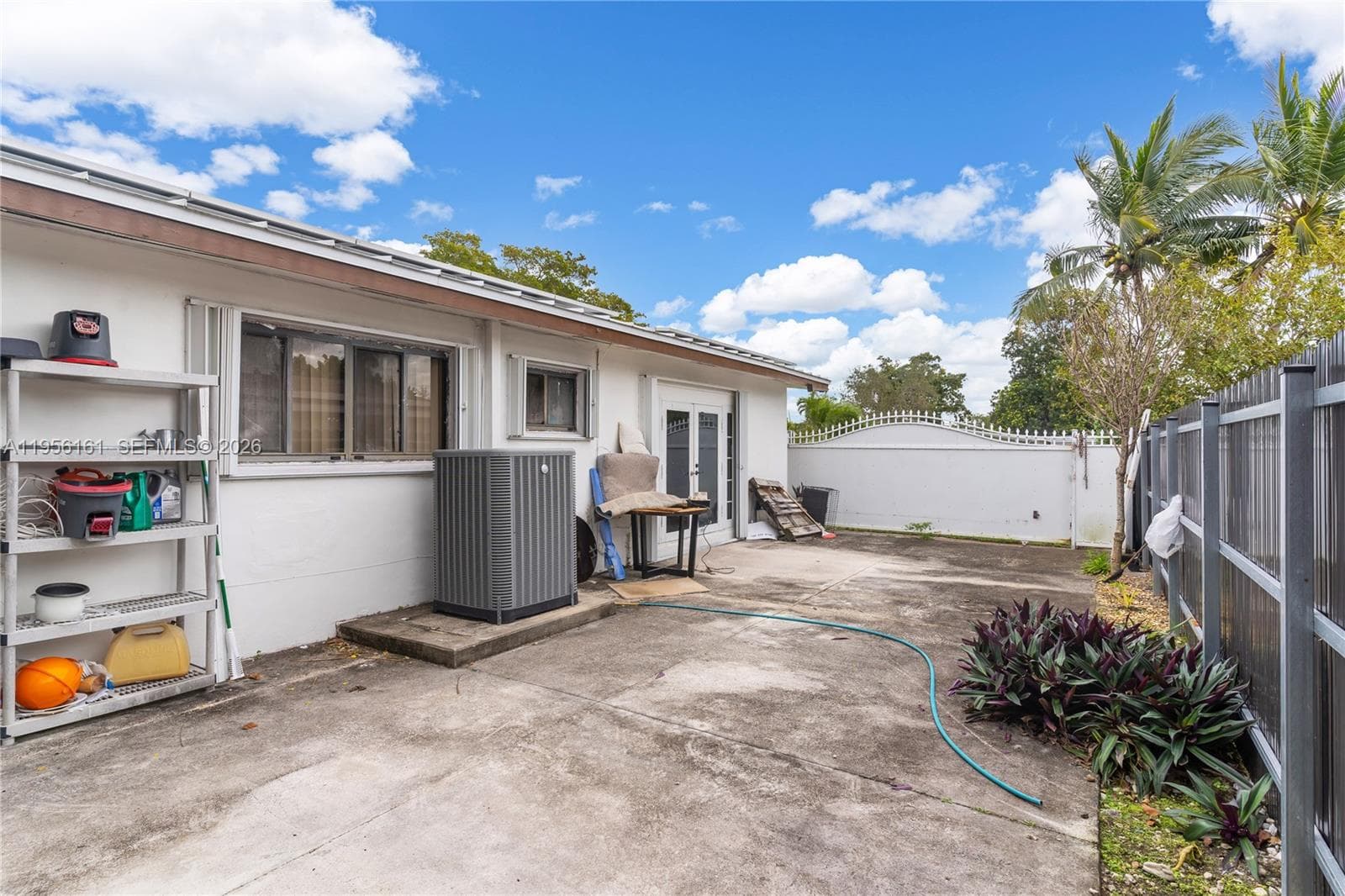 18670 Belview Dr photo 36