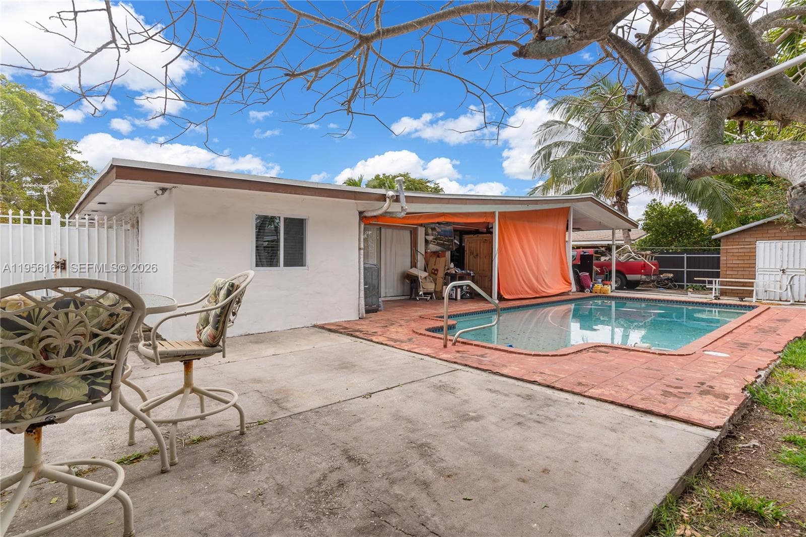 18670 Belview Dr photo 32