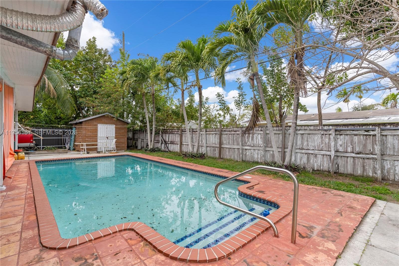 18670 Belview Dr photo 30