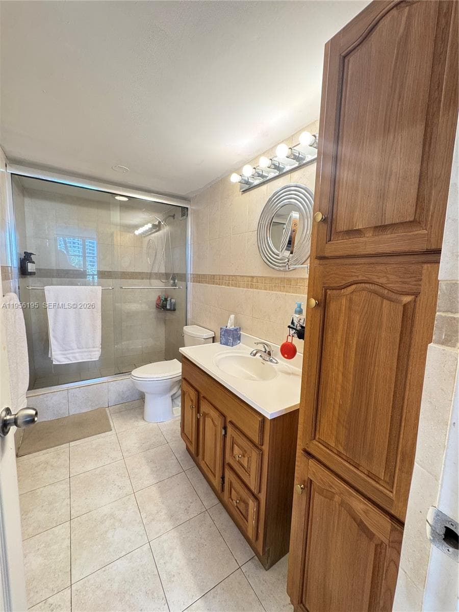 OLYMPUS CONDO PHASE · #119 in Hallandale Beach - Photo 10