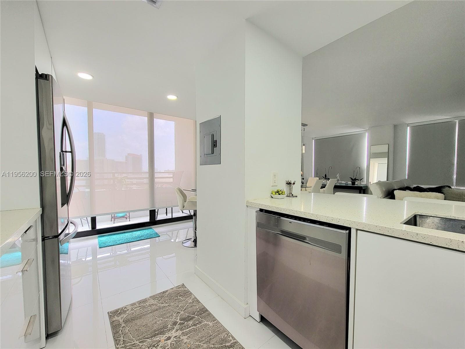 ALEXANDER TOWERS CONDO · #901 in Hollywood - Photo 7