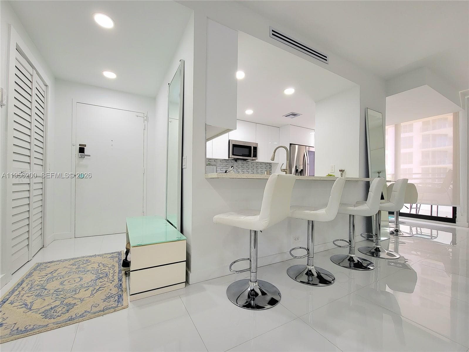 ALEXANDER TOWERS CONDO · #901 in Hollywood - Photo 3
