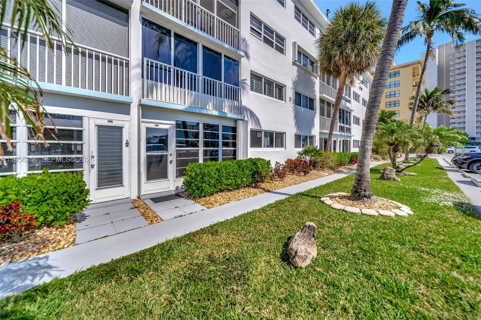 OCEANSIDE NORTH · #103 in Pompano Beach - Photo 17