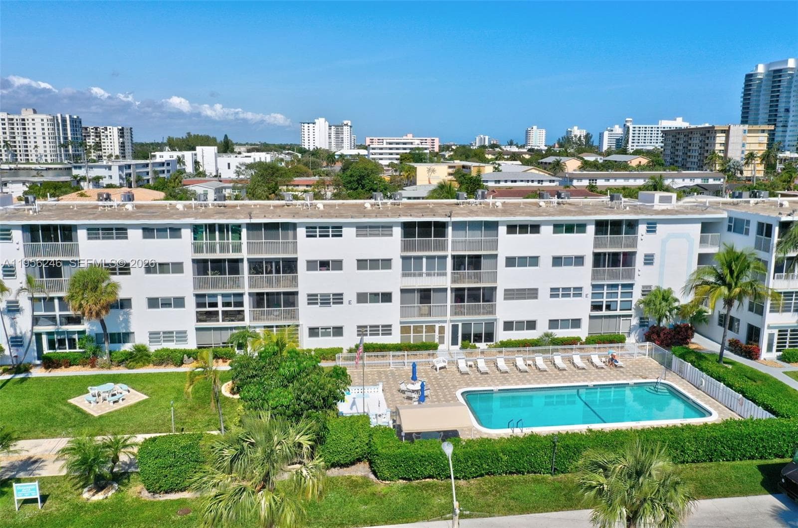 OCEANSIDE NORTH · #103 in Pompano Beach - Photo 22