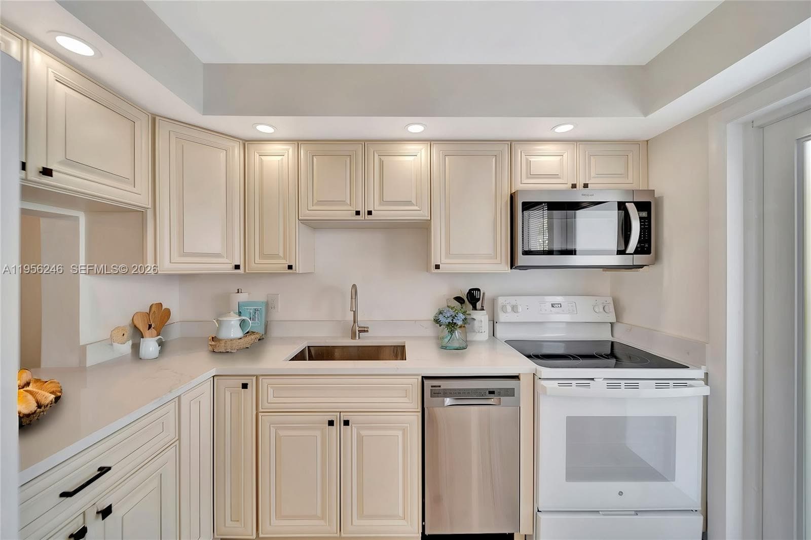 OCEANSIDE NORTH · #103 in Pompano Beach - Photo 10