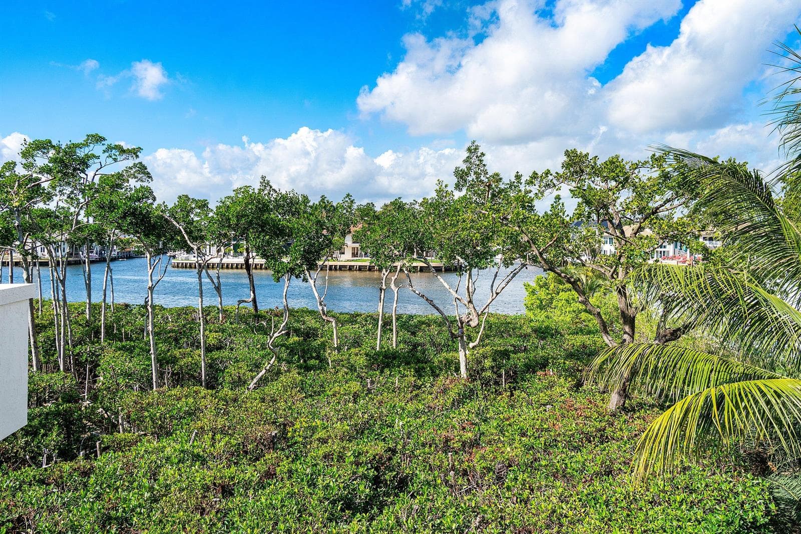 048-3200SouthOceanBoulevard-201-Highland