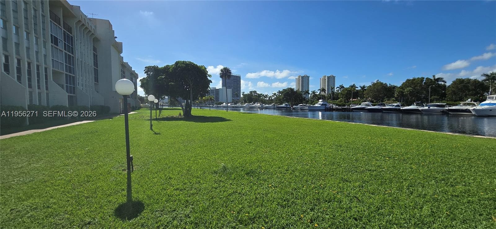 Desoto Park · #107 in Hallandale Beach - Photo 17