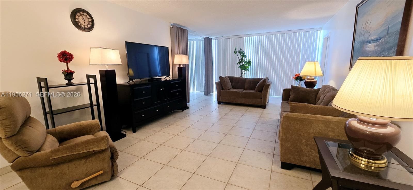 Desoto Park · #107 in Hallandale Beach - Photo 12