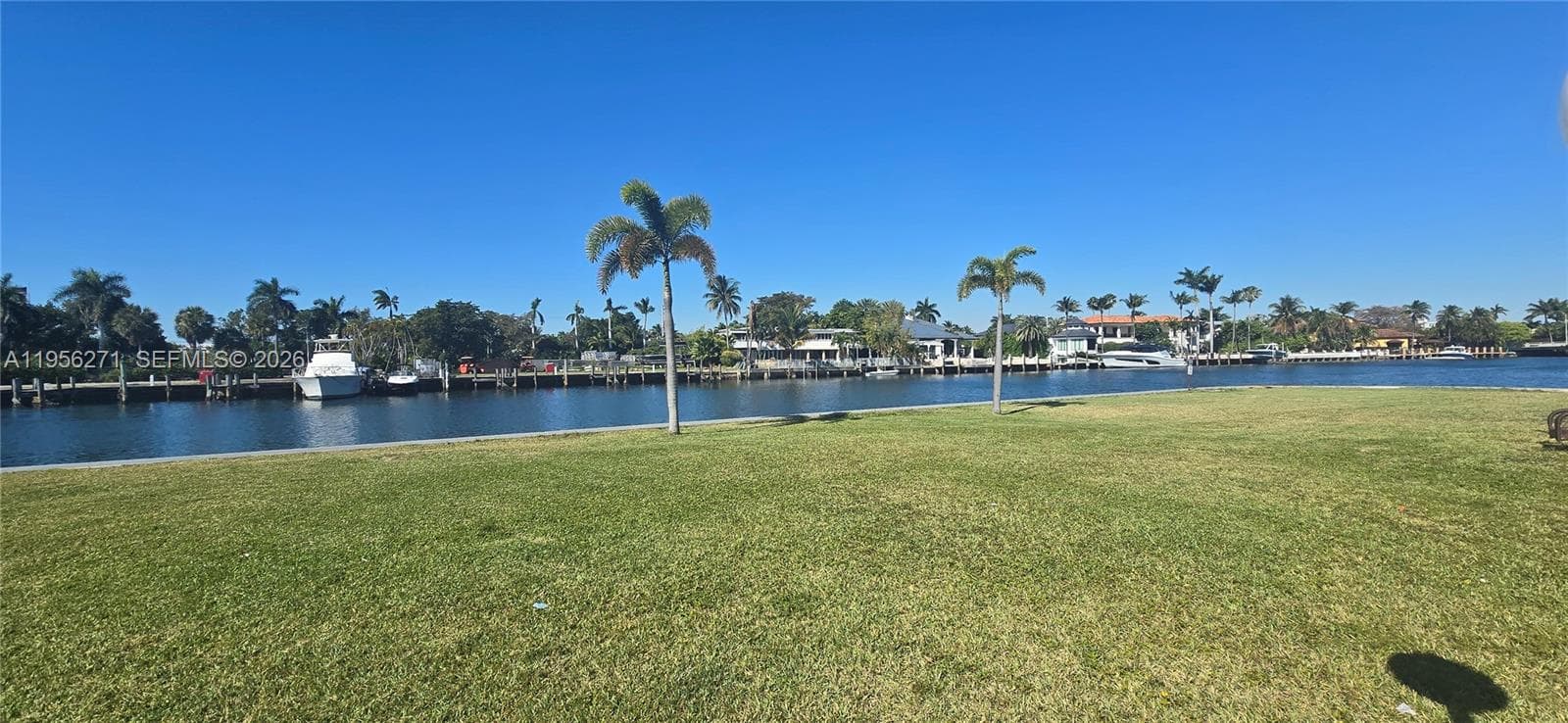 Desoto Park · #107 in Hallandale Beach - Photo 32