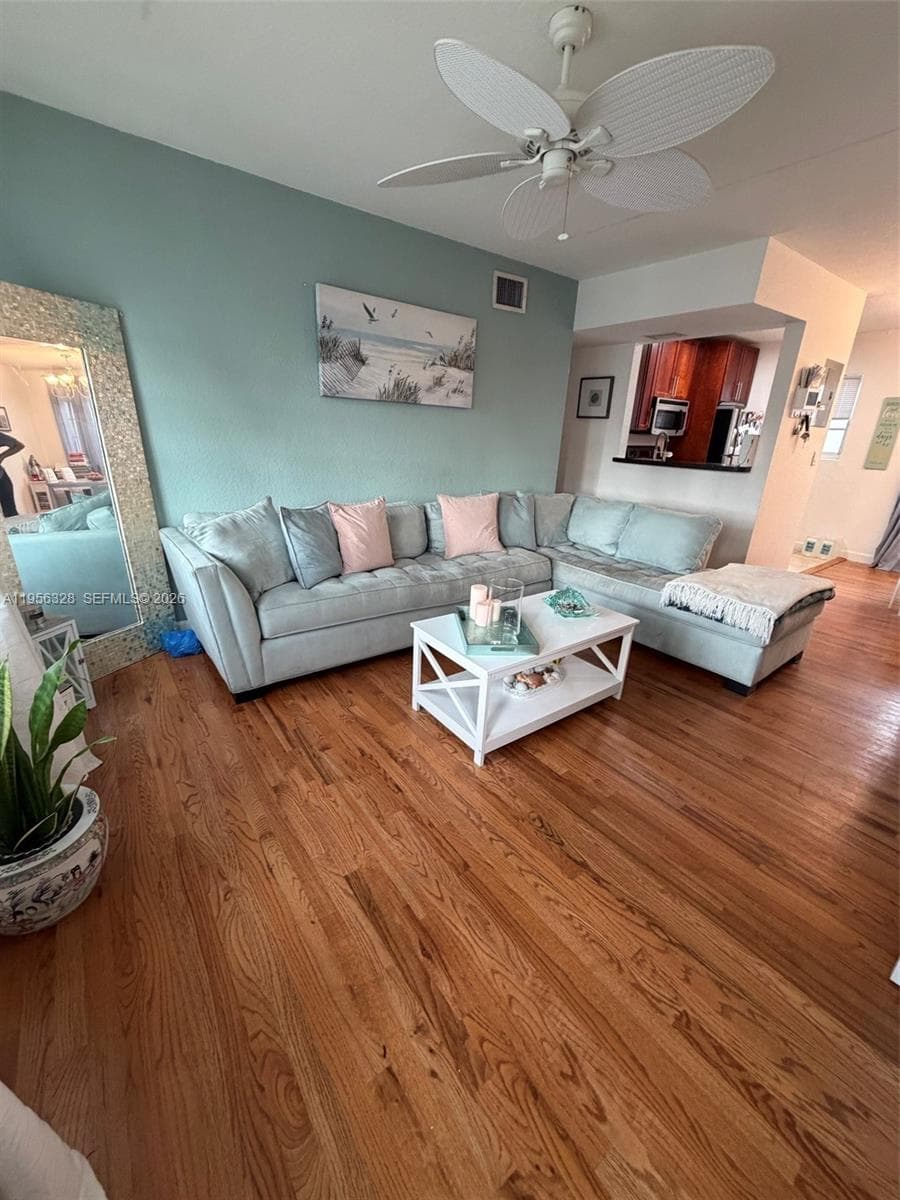 RITZ ROYAL PALM CONDO · #3 in Miami Beach - Photo 2