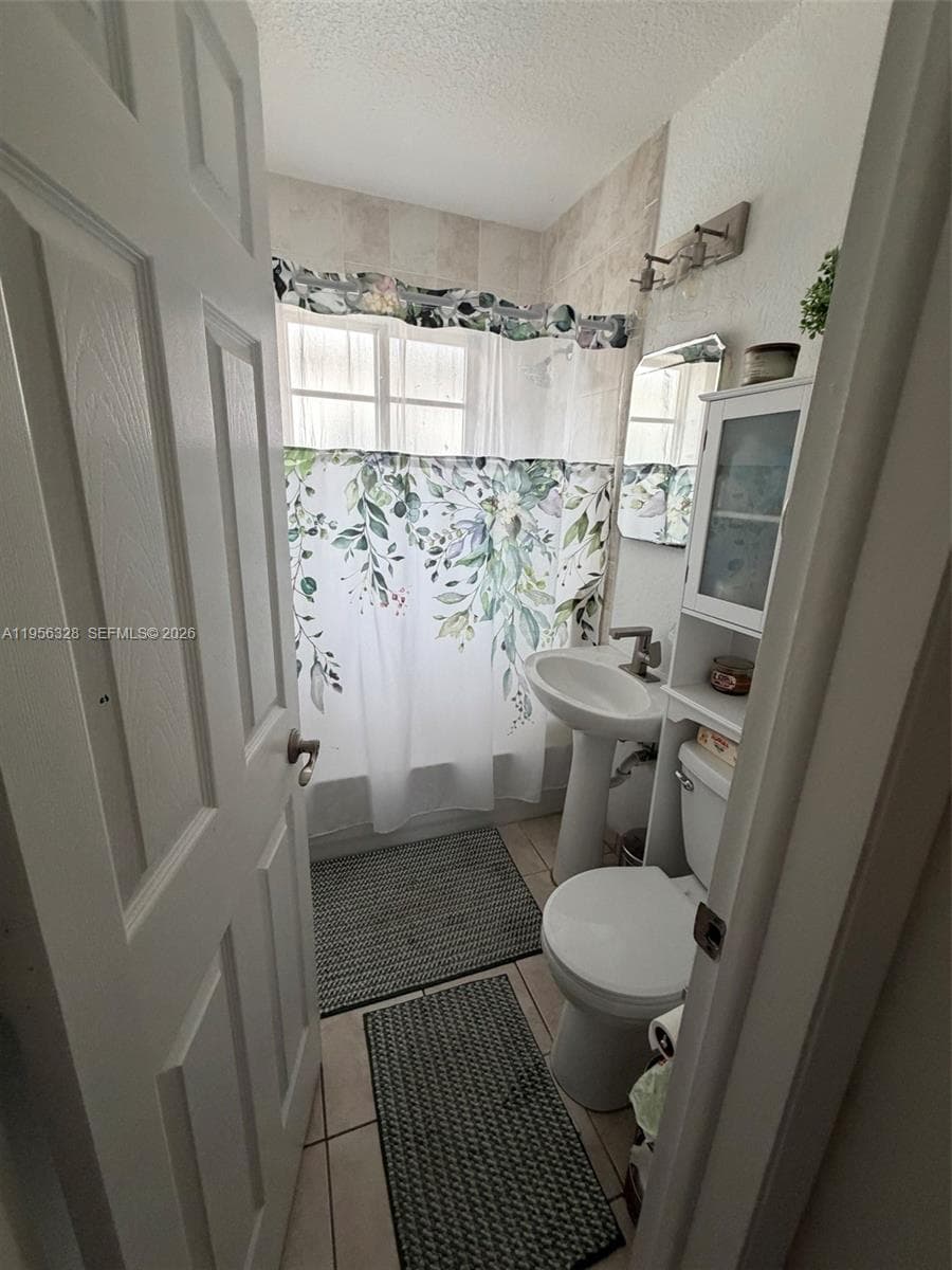 RITZ ROYAL PALM CONDO · #3 in Miami Beach - Photo 8
