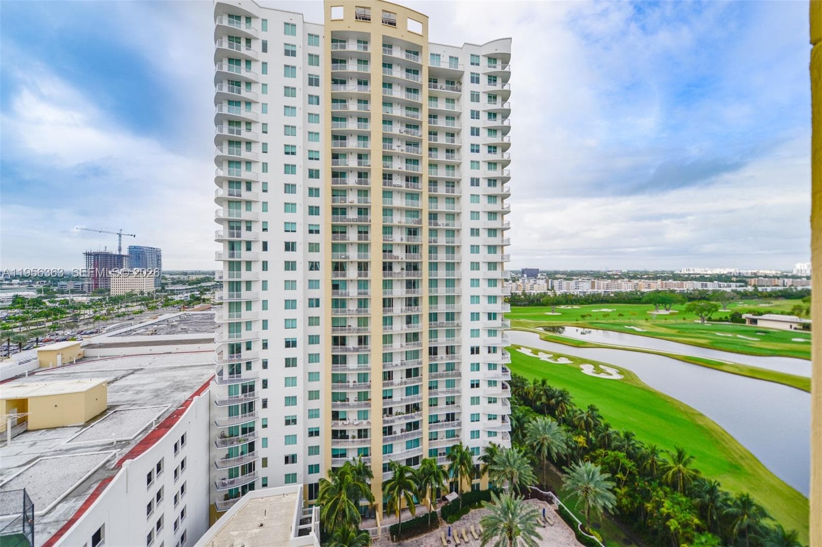 DUO CONDOMINIUM EAST · #1408E in Hallandale Beach - Photo 2