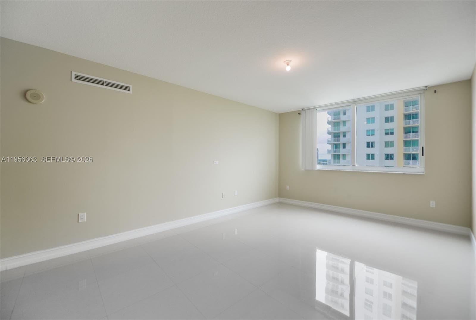 DUO CONDOMINIUM EAST · #1408E in Hallandale Beach - Photo 12