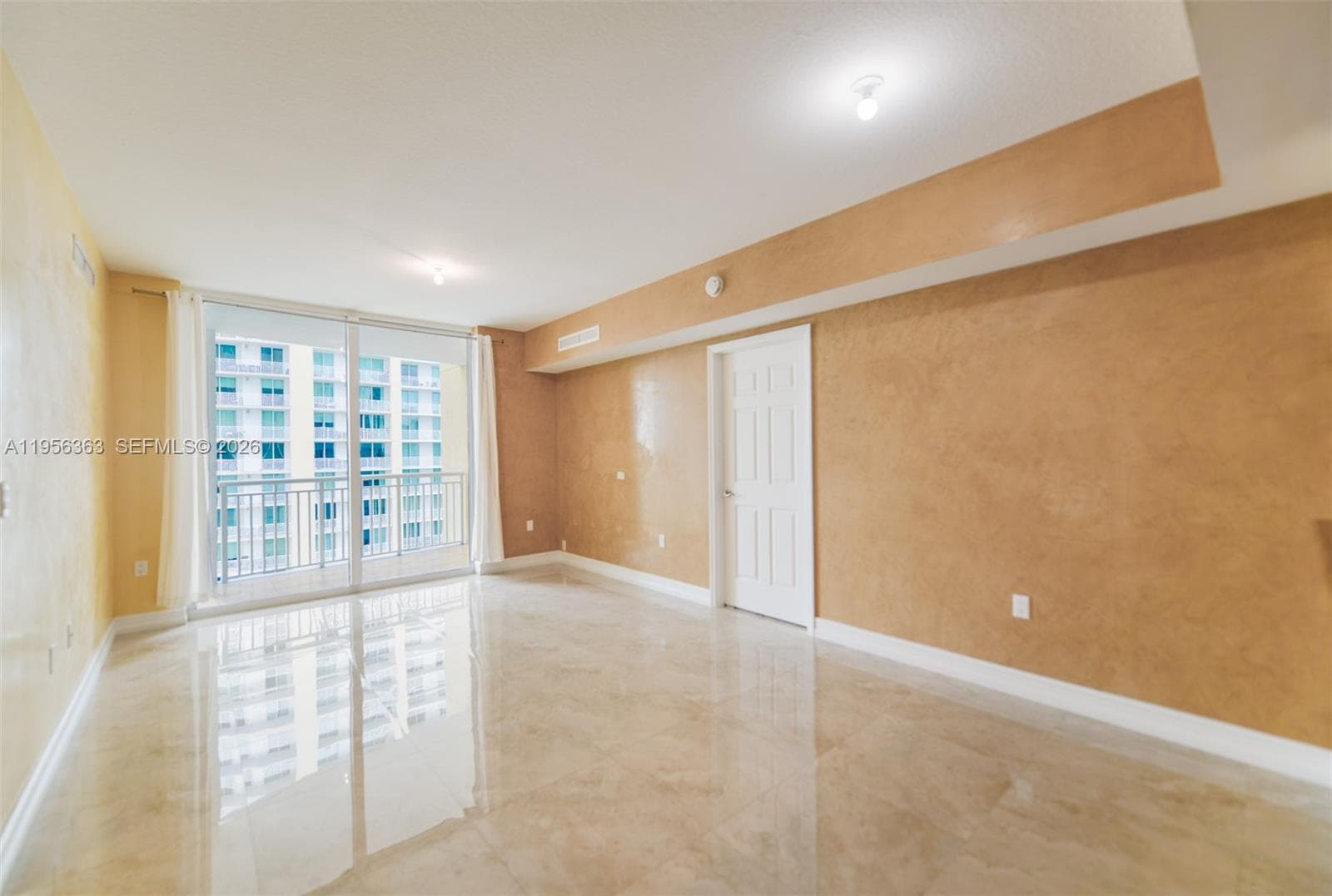 DUO CONDOMINIUM EAST · #1408E in Hallandale Beach - Photo 1