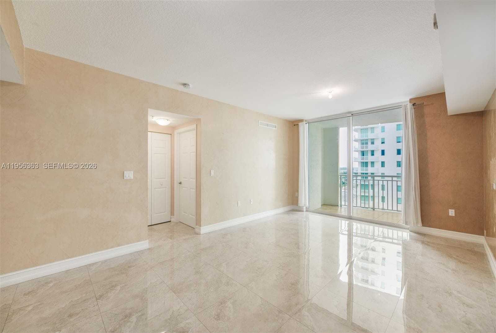 DUO CONDOMINIUM EAST · #1408E in Hallandale Beach - Photo 5
