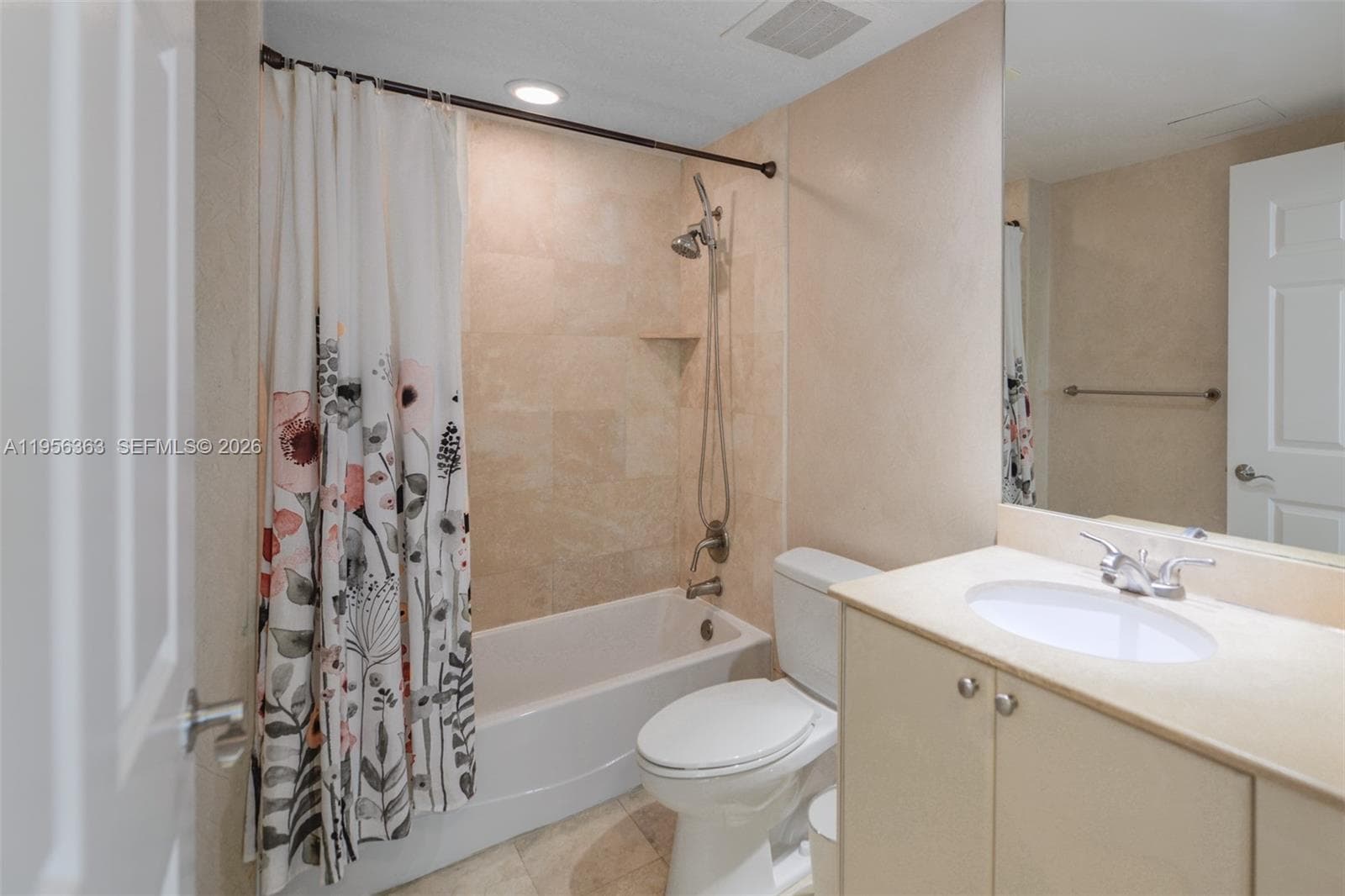 DUO CONDOMINIUM EAST · #1408E in Hallandale Beach - Photo 20