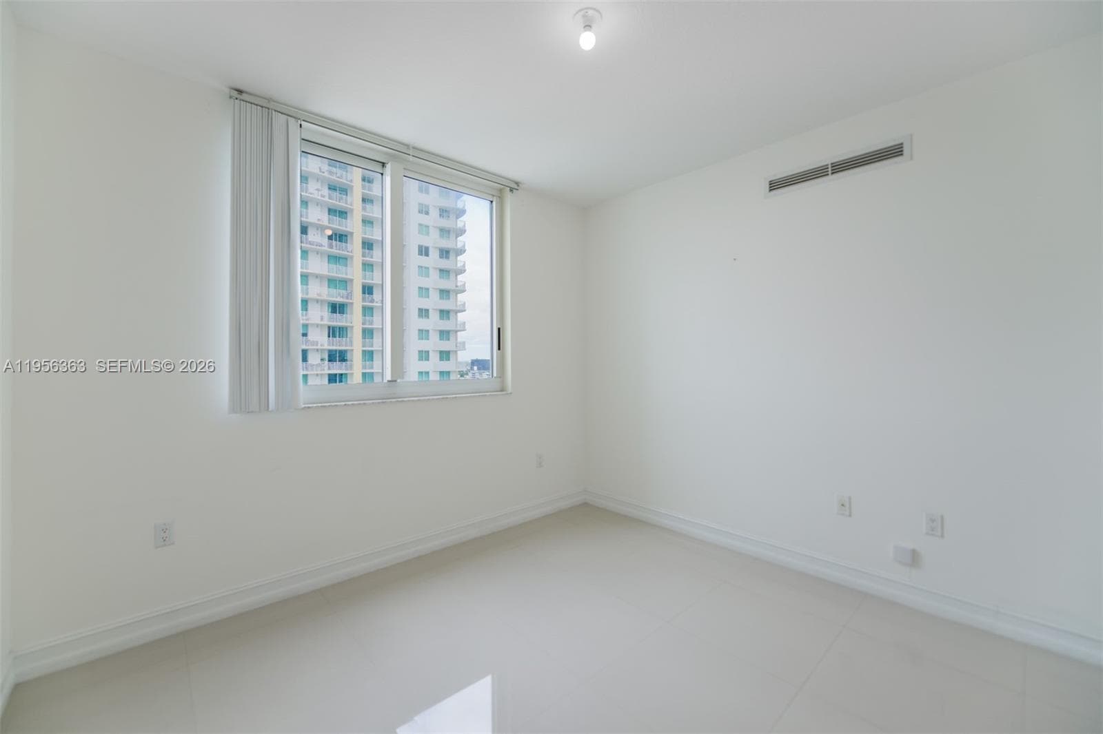 DUO CONDOMINIUM EAST · #1408E in Hallandale Beach - Photo 18