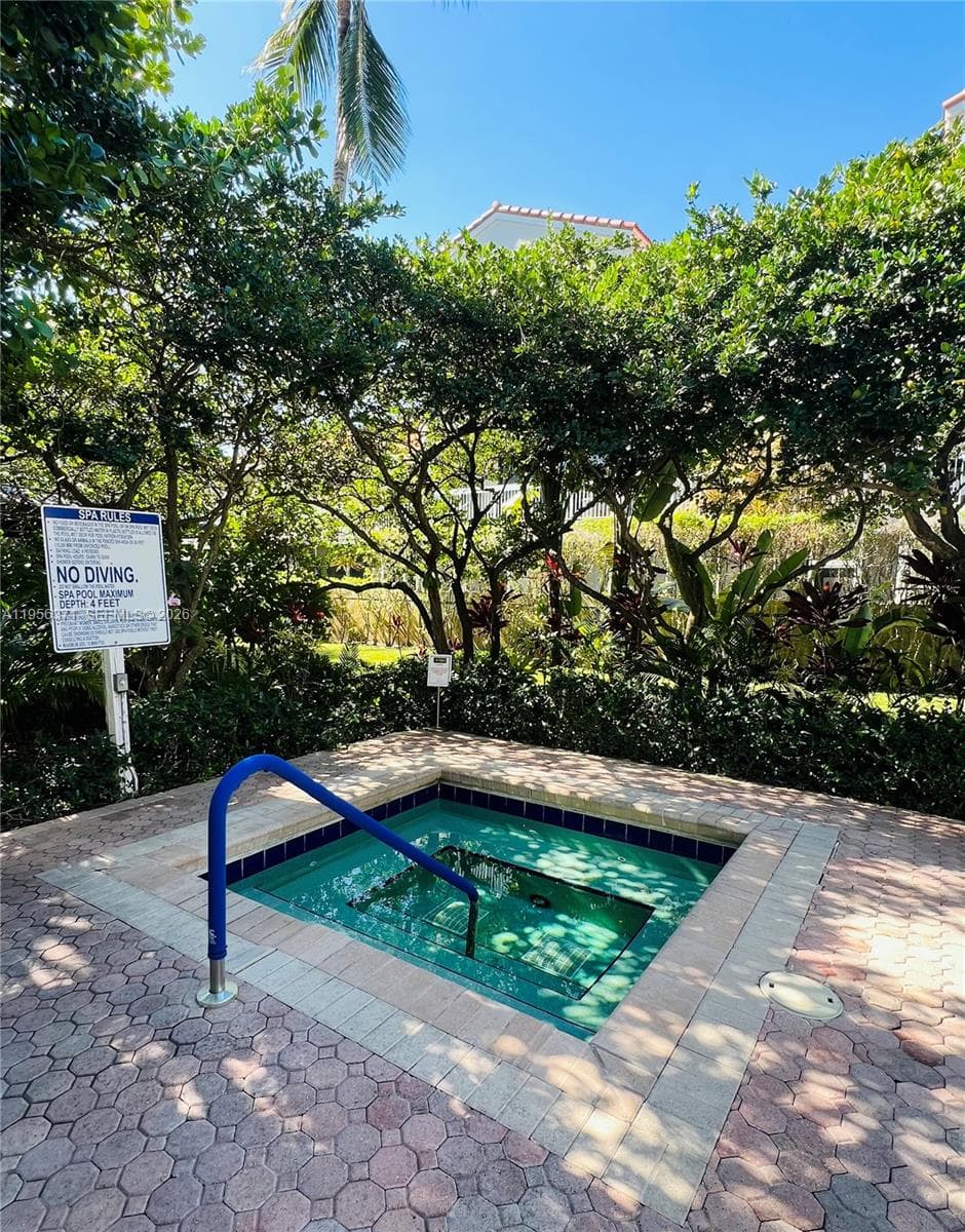 HARBORSIDE AT THE WATERWA · #609 in Aventura - Photo 56