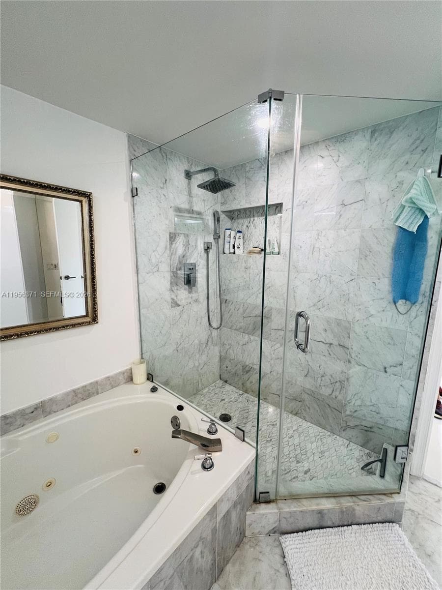 HARBORSIDE AT THE WATERWA · #609 in Aventura - Photo 16