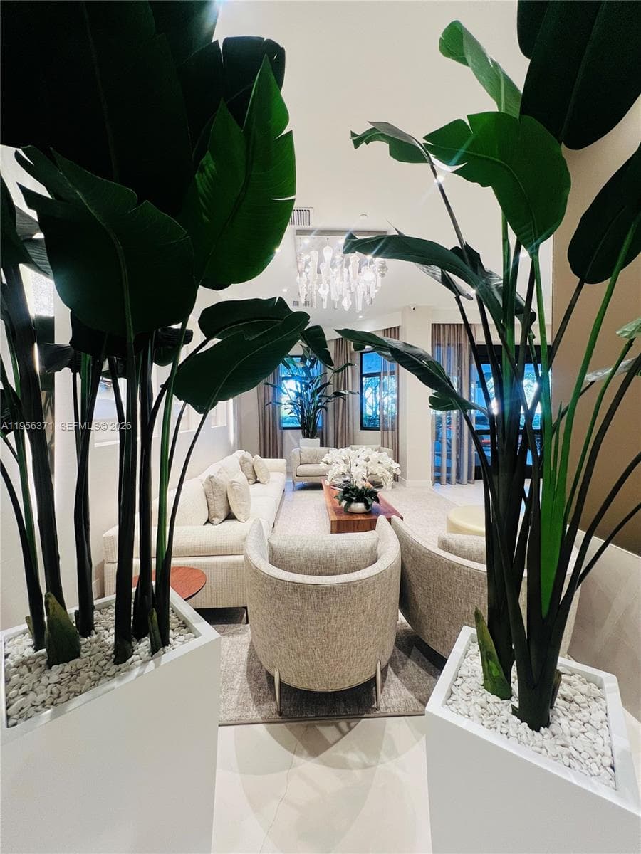 HARBORSIDE AT THE WATERWA · #609 in Aventura - Photo 63