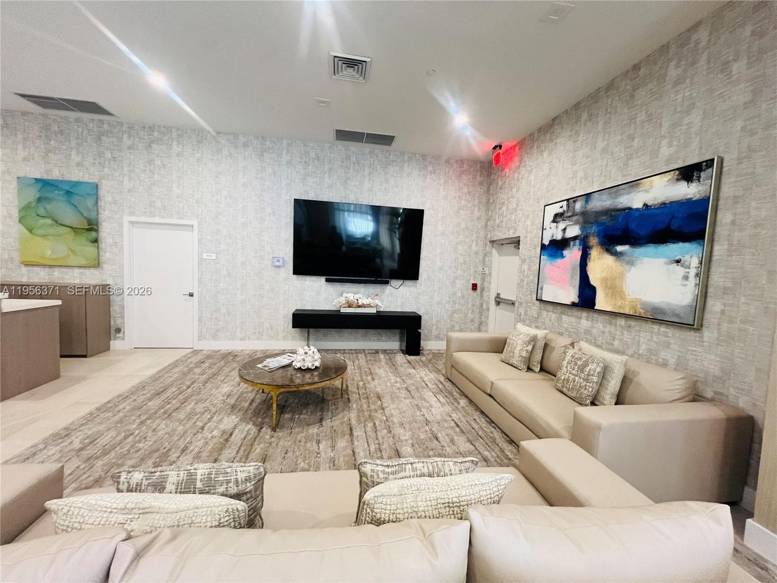 HARBORSIDE AT THE WATERWA · #609 in Aventura - Photo 66