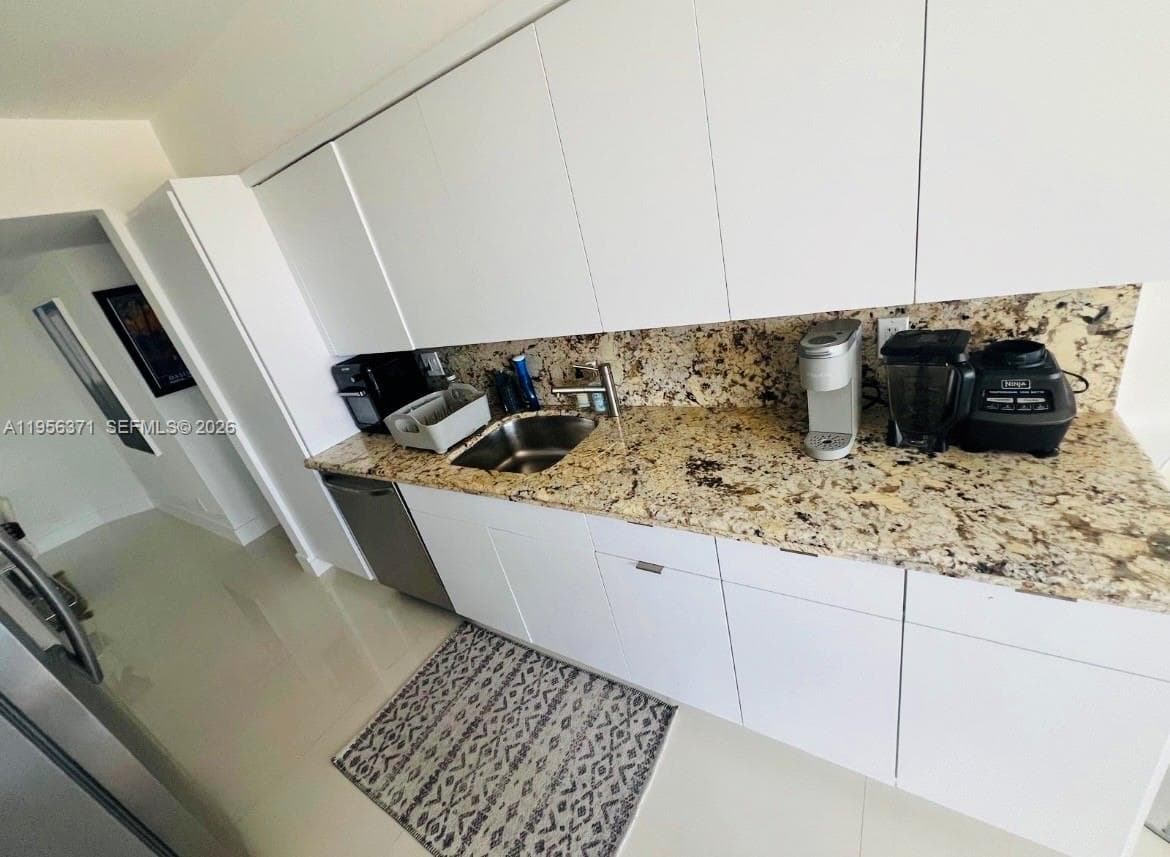 HARBORSIDE AT THE WATERWA · #609 in Aventura - Photo 20