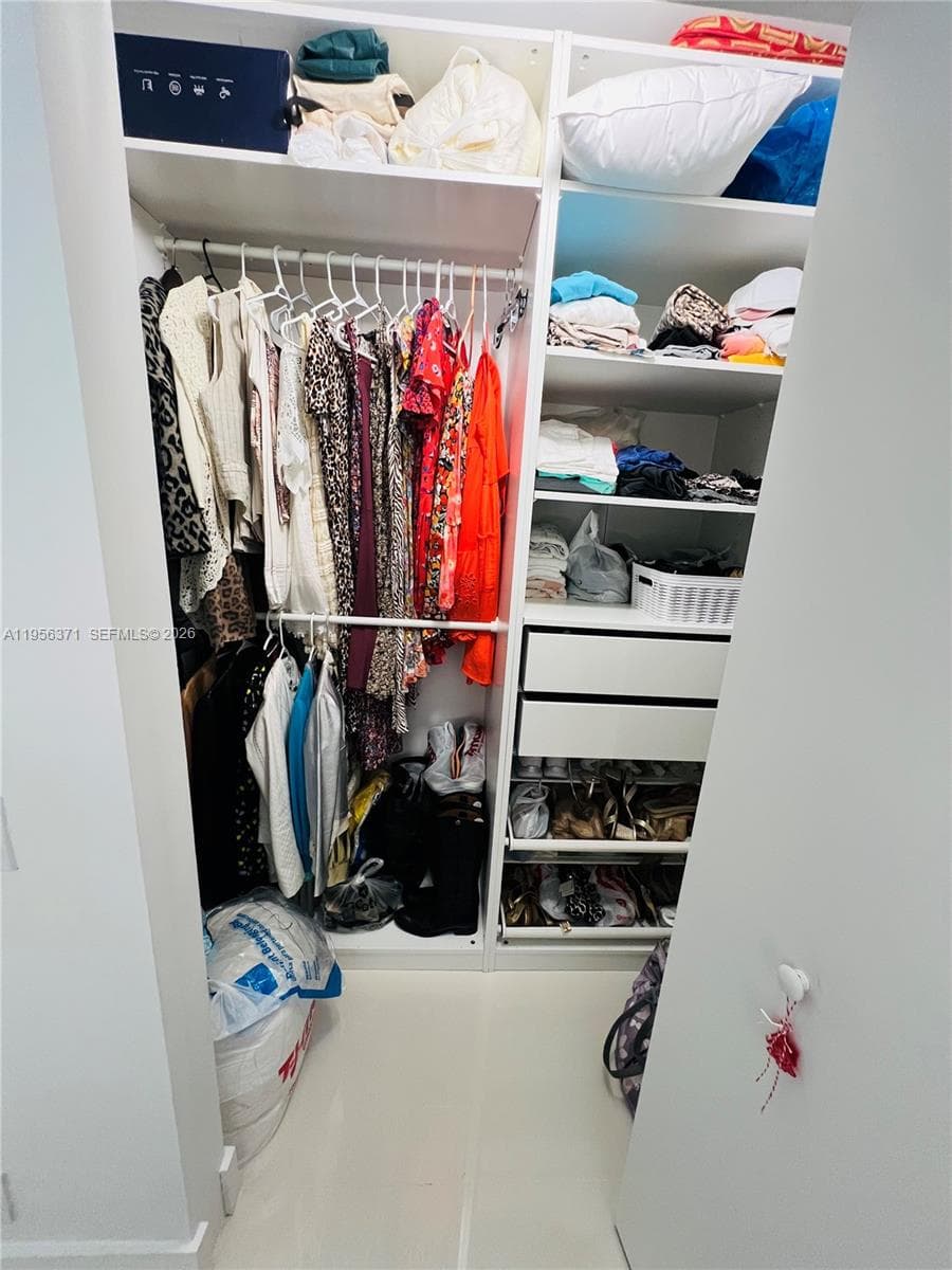 HARBORSIDE AT THE WATERWA · #609 in Aventura - Photo 34