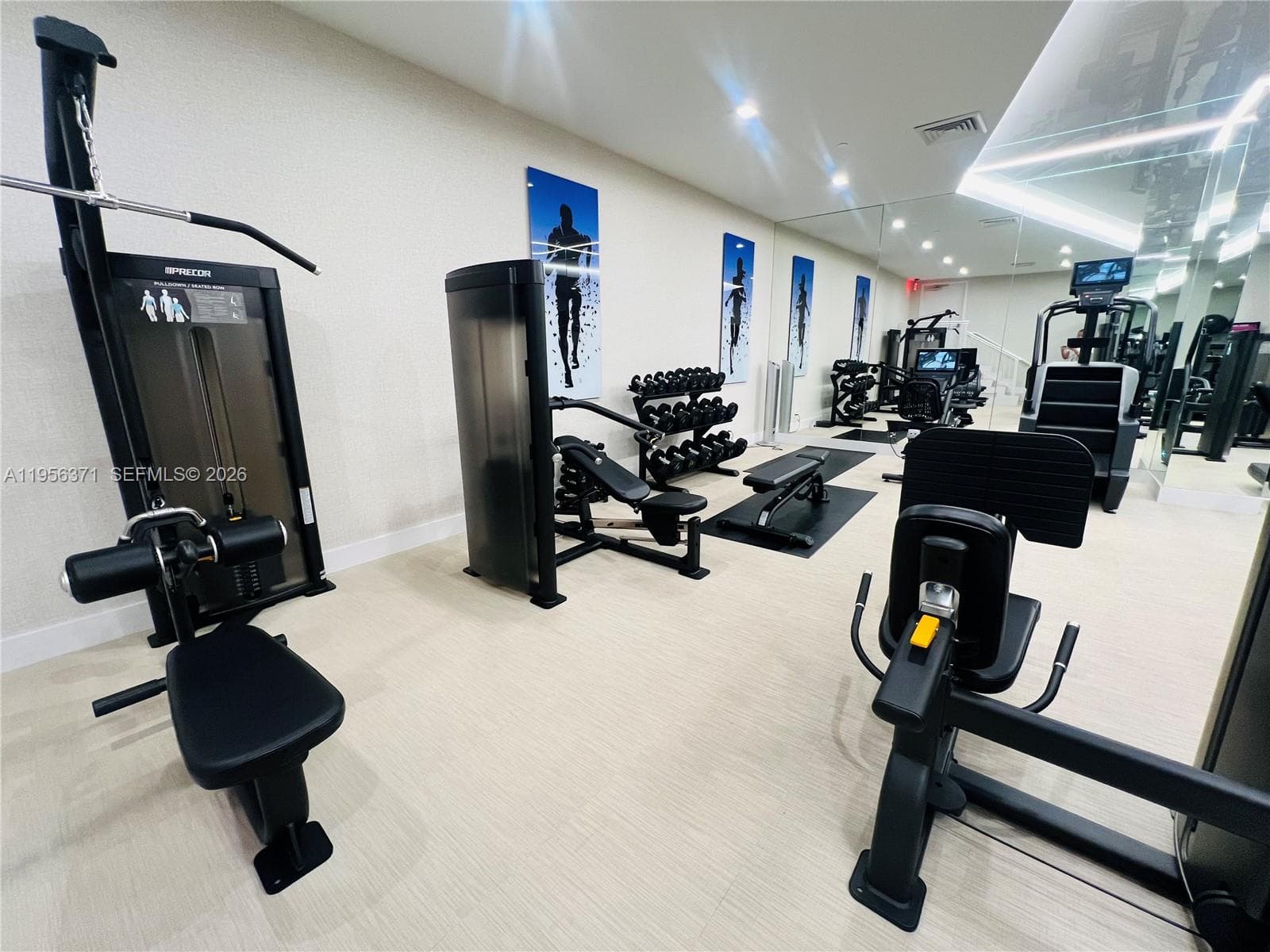HARBORSIDE AT THE WATERWA · #609 in Aventura - Photo 70