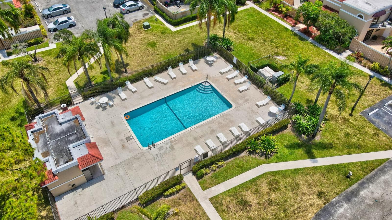 Community pool