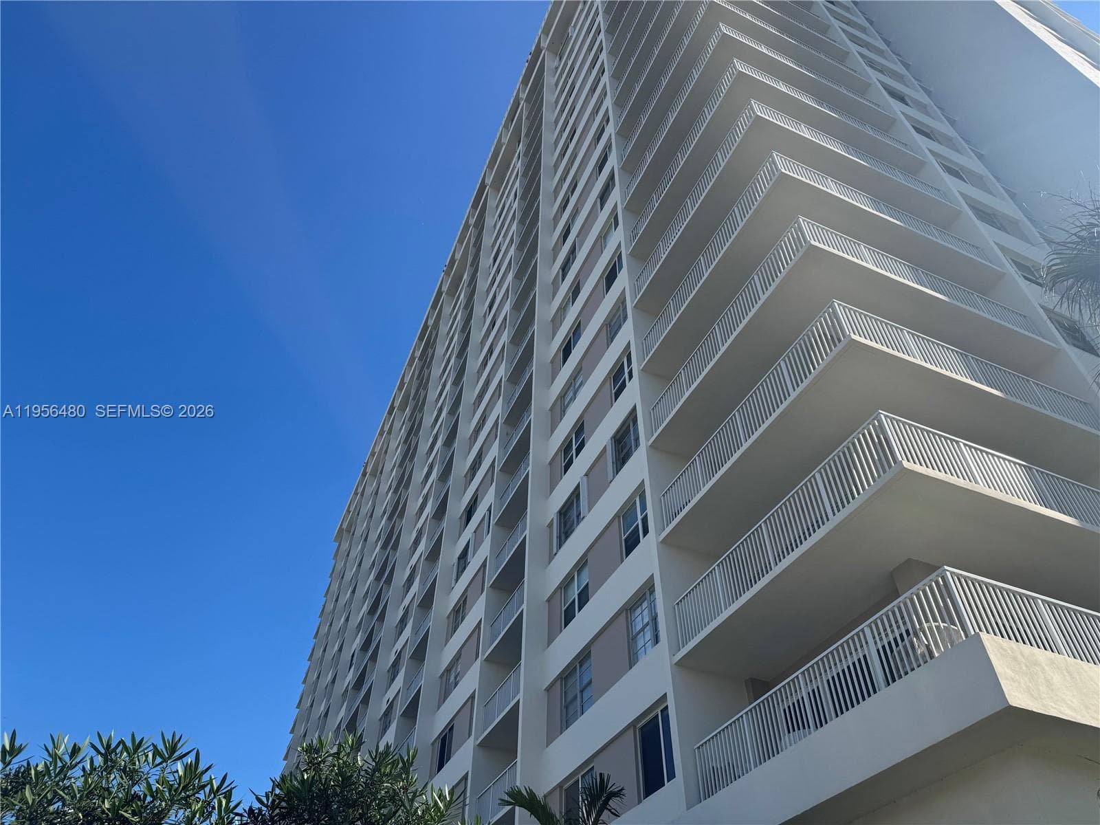 Arlen House · #501 in Sunny Isles Beach - Photo 16