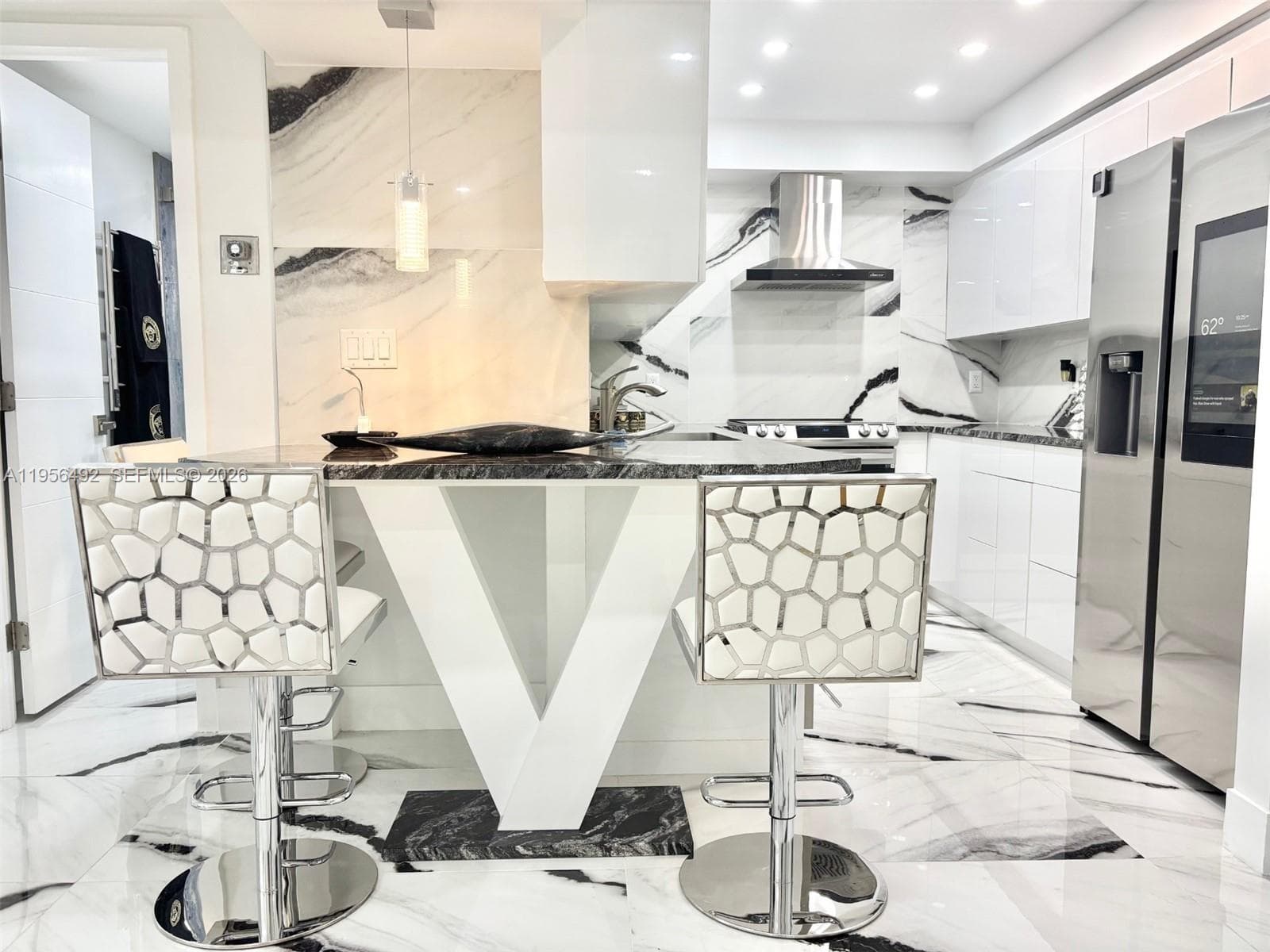 The Hemispheres · #15B in Hallandale Beach - Photo 2