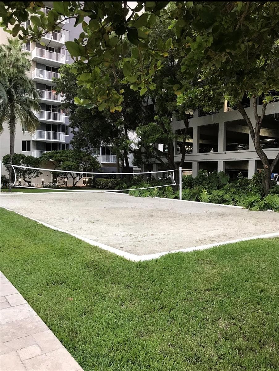 MADISON DOWNTOWN CONDO · #E-102 in Miami - Photo 2