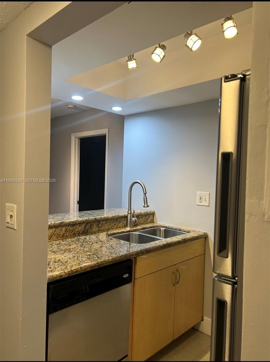 MADISON DOWNTOWN CONDO · #E-102 in Miami - Photo 7