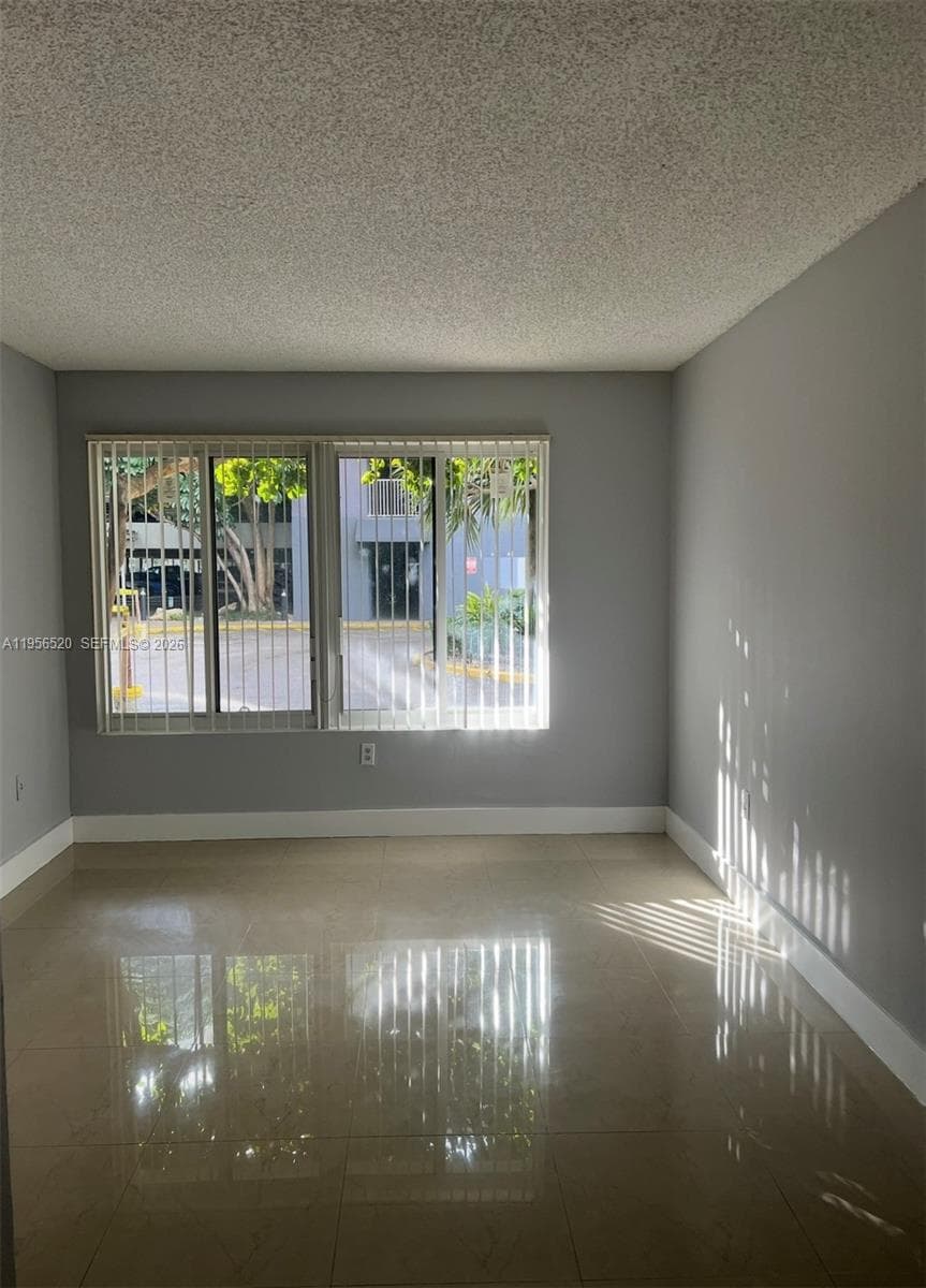 MADISON DOWNTOWN CONDO · #E-102 in Miami - Photo 8