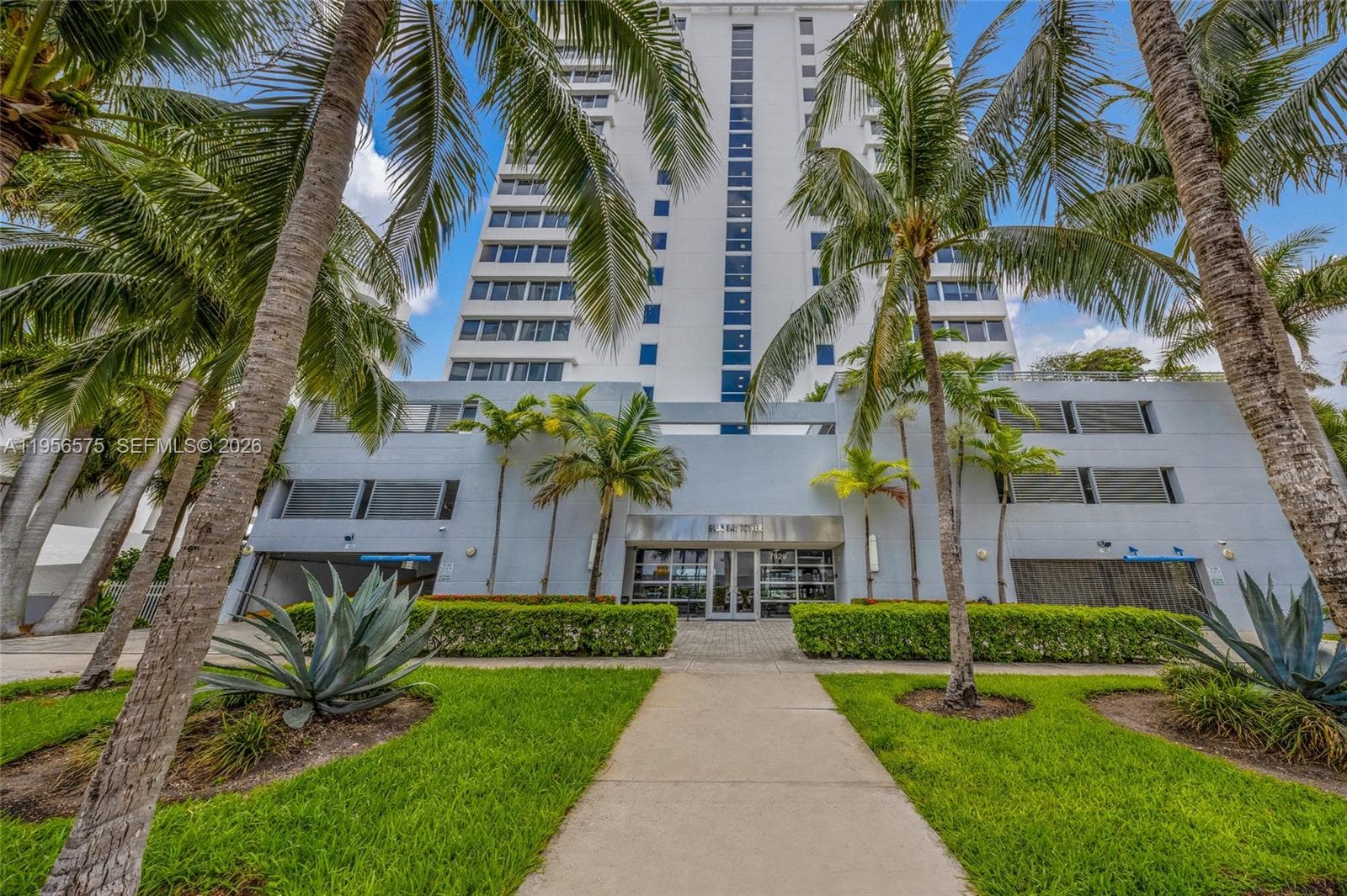 Blue Bay Tower · #1503 in North Bay Village - Photo 53