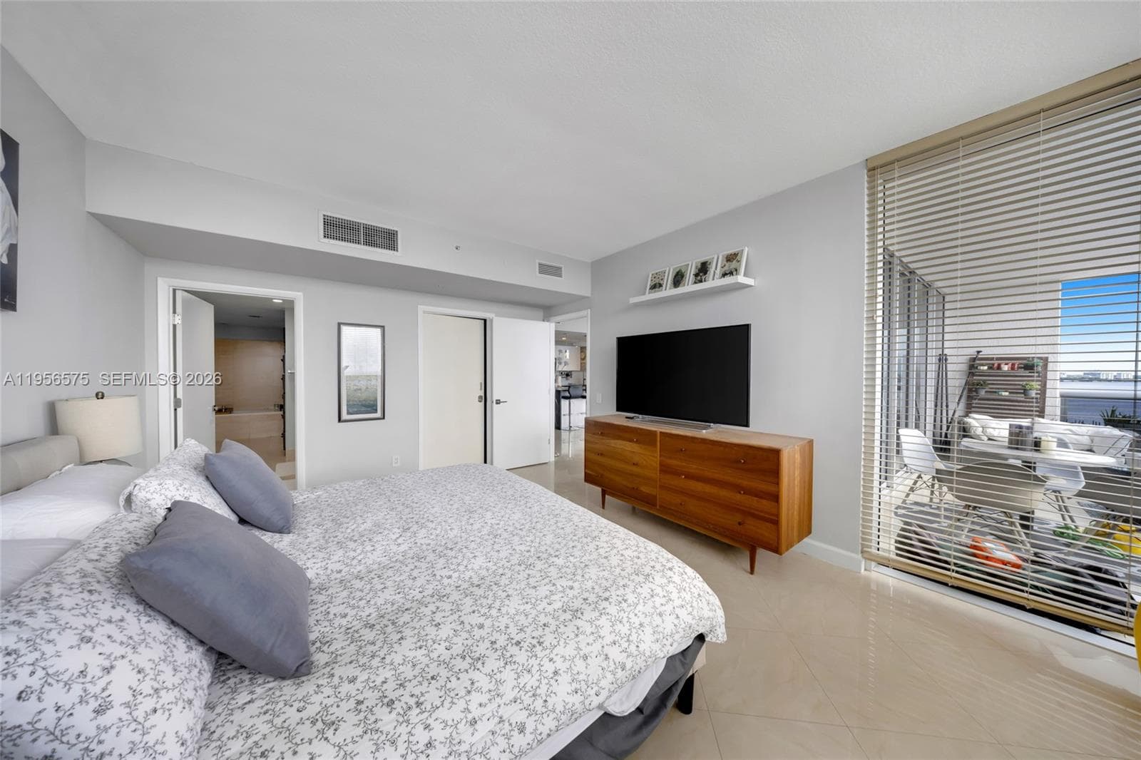 Blue Bay Tower · #1503 in North Bay Village - Photo 15