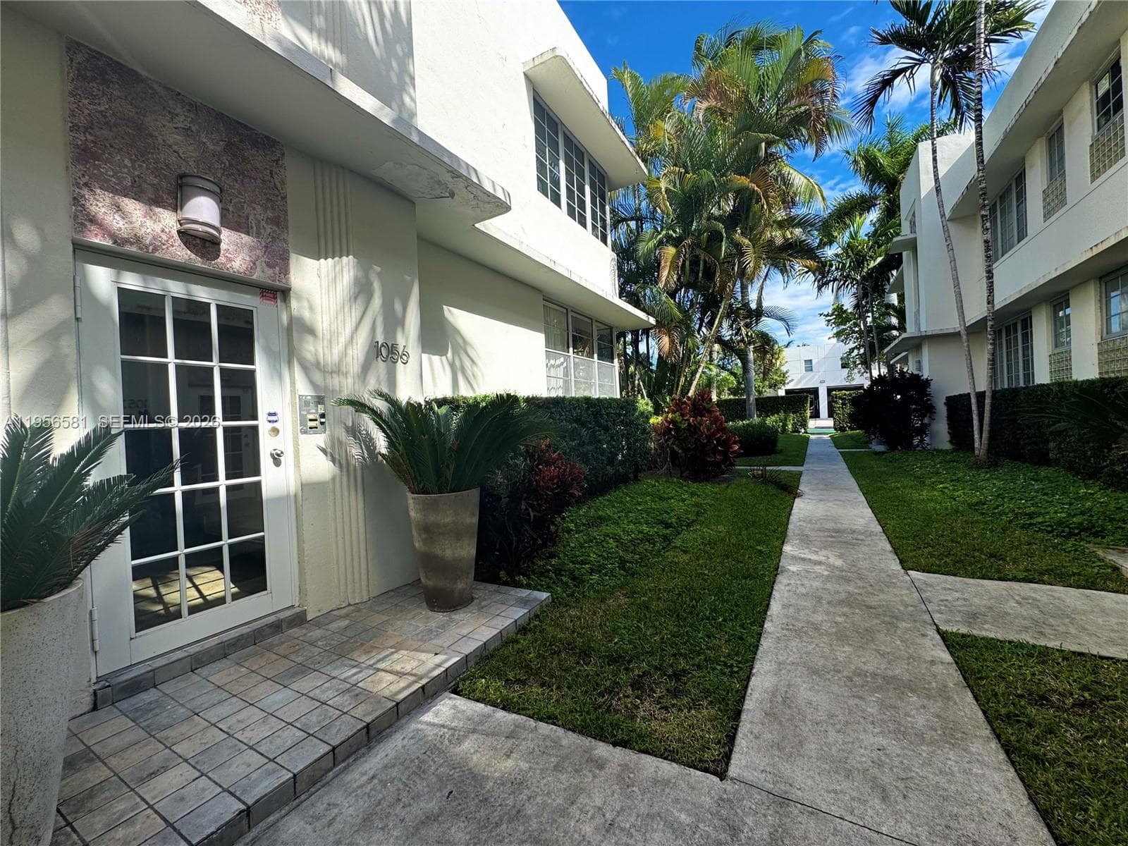 HELENE MARIE CONDO · #16 in Miami Beach - Photo 19